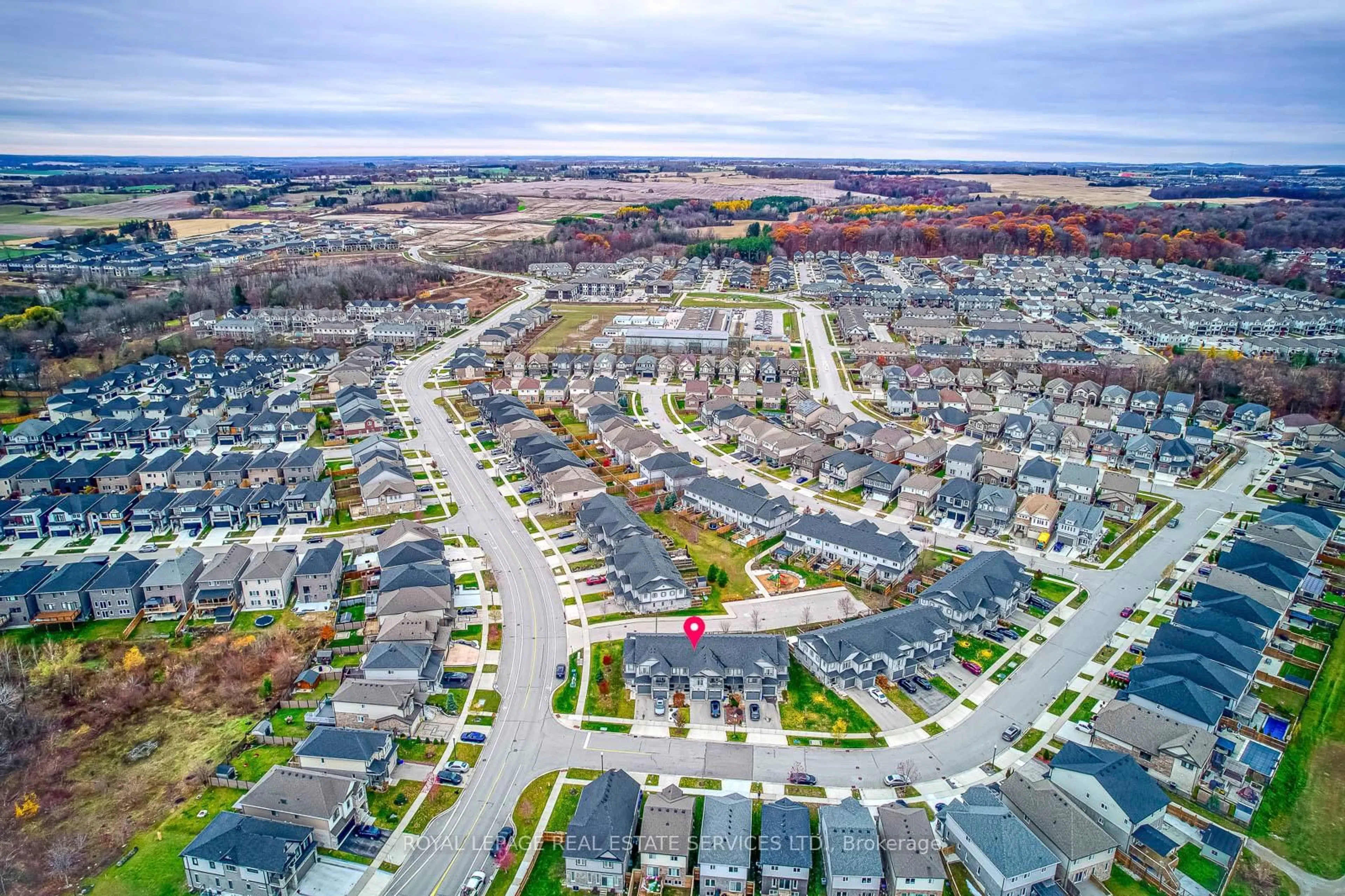 A pic from outside/outdoor area/front of a property/back of a property/a pic from drone, street for 60 Netherwood Rd, Kitchener Ontario L2P 0E4