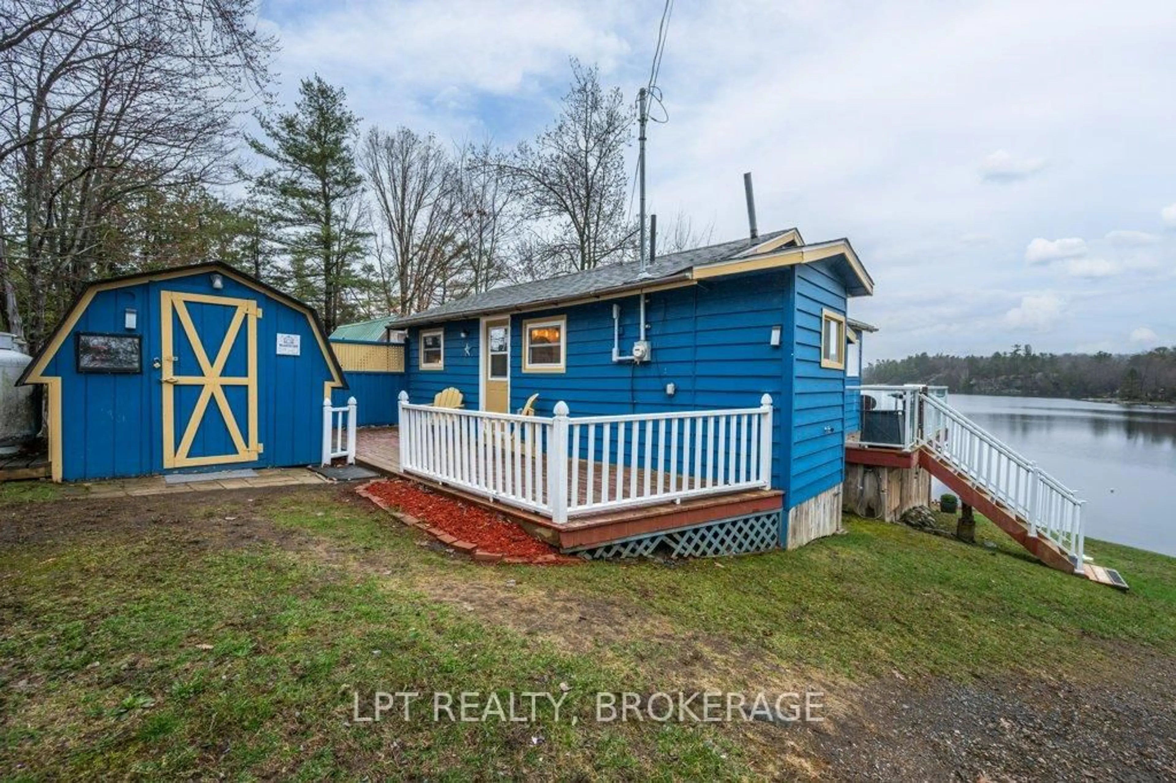 Unknown for 805 Cartwrights Lane, Leeds and the Thousand Islands Ontario K0H 2N0