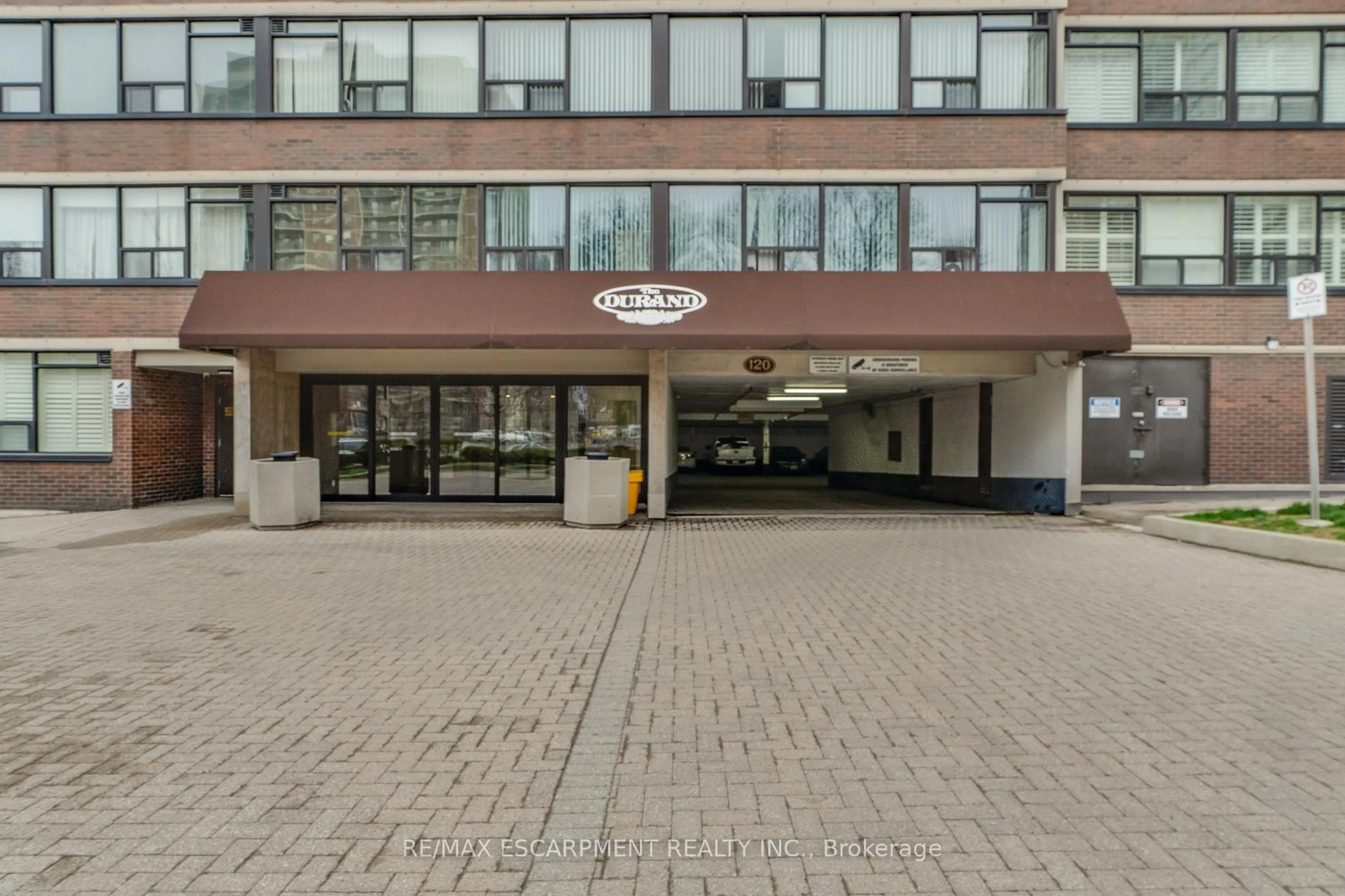 Unknown for 120 Duke St #504, Hamilton Ontario L8P 4T1