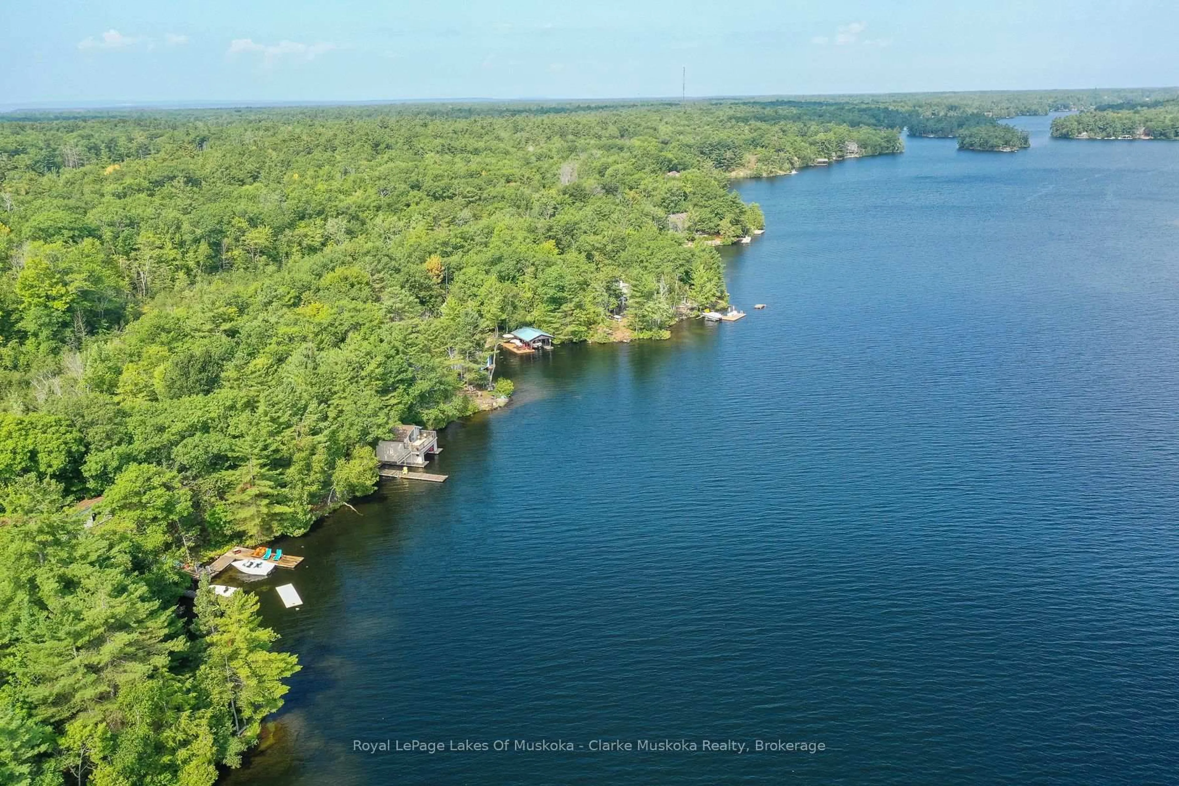 A pic from outside/outdoor area/front of a property/back of a property/a pic from drone, water/lake/river/ocean view for 185 WOODLAND Tr, Georgian Bay Ontario L0K 1S0