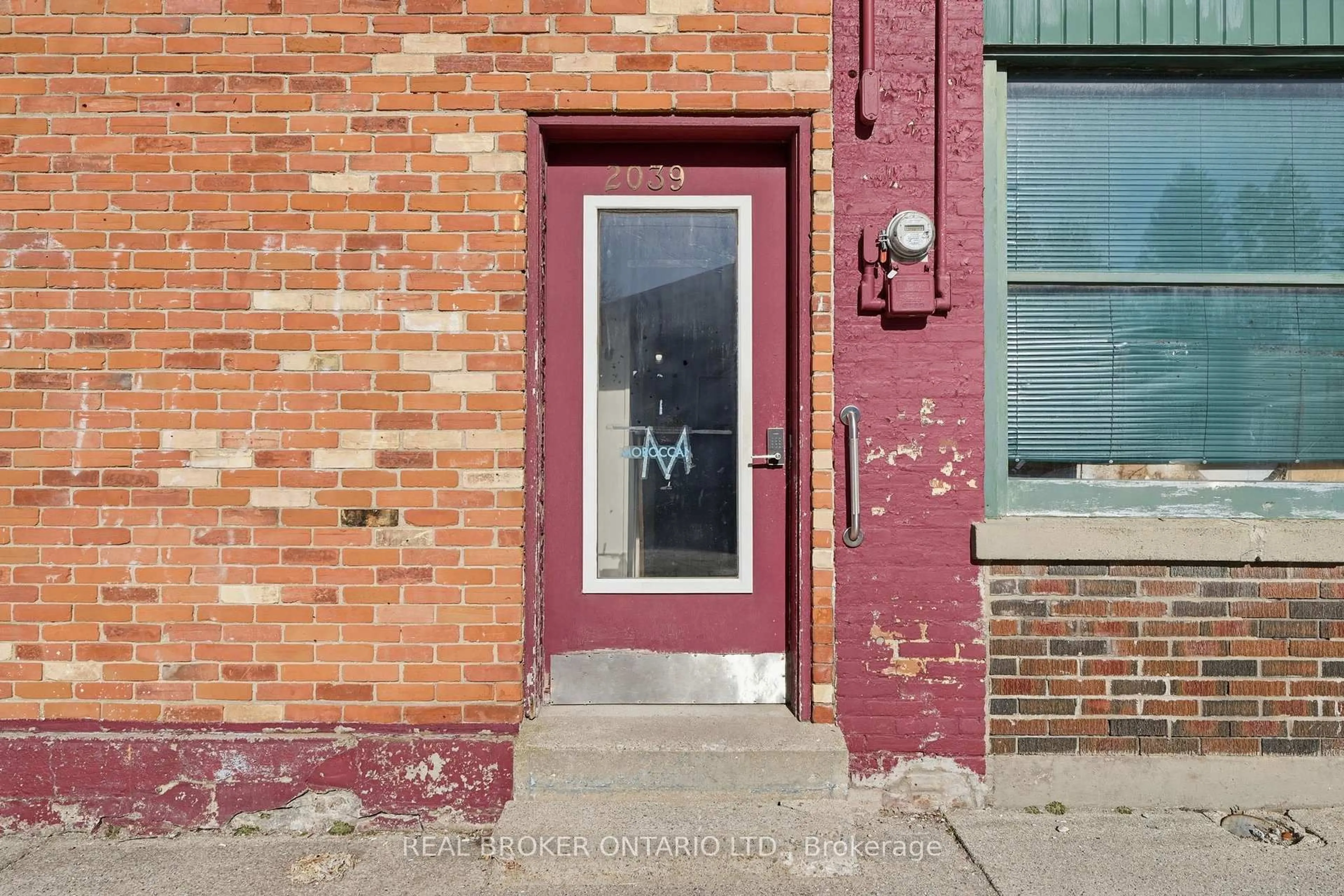 Indoor entryway for 2039 Victoria St, Howick Ontario N0G 1X0