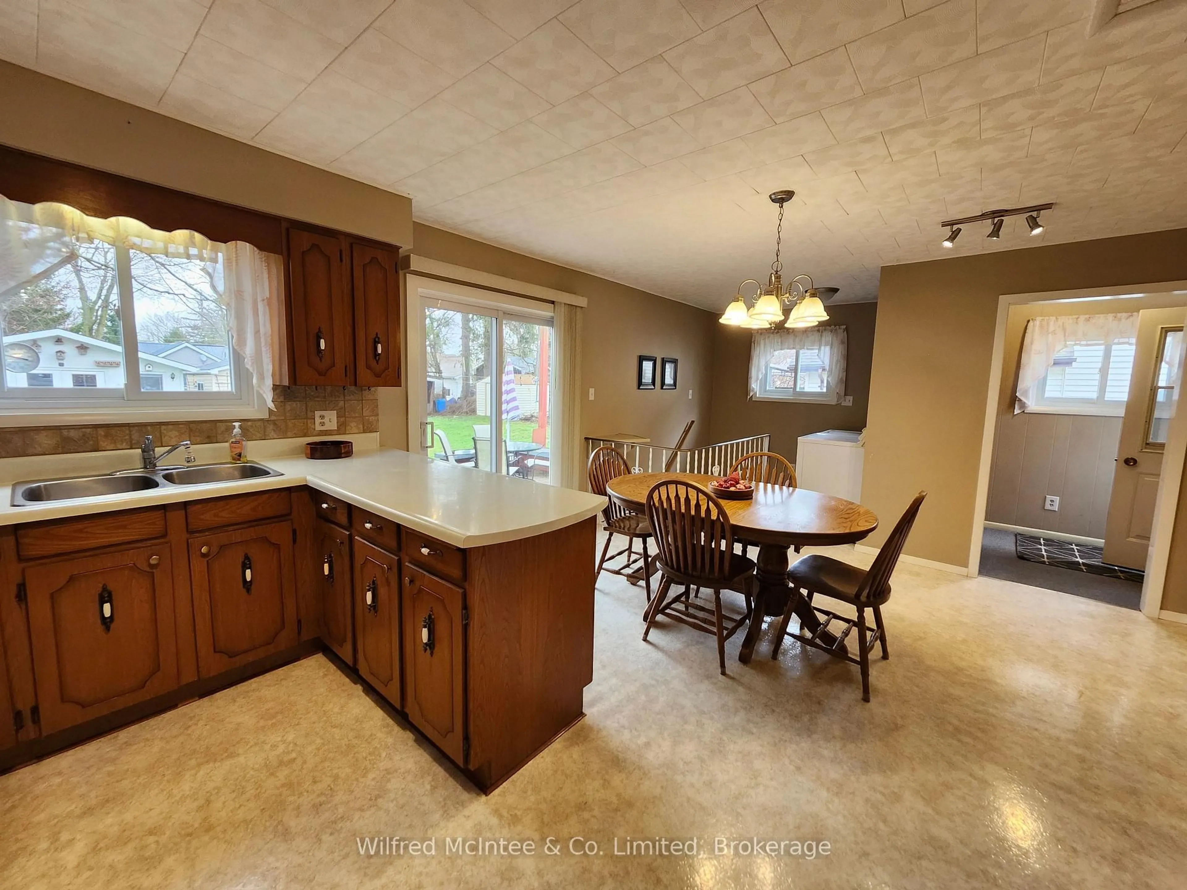 Open concept kitchen, ceramic/tile floor for 55 Albert St, North Huron Ontario N0G 2W0