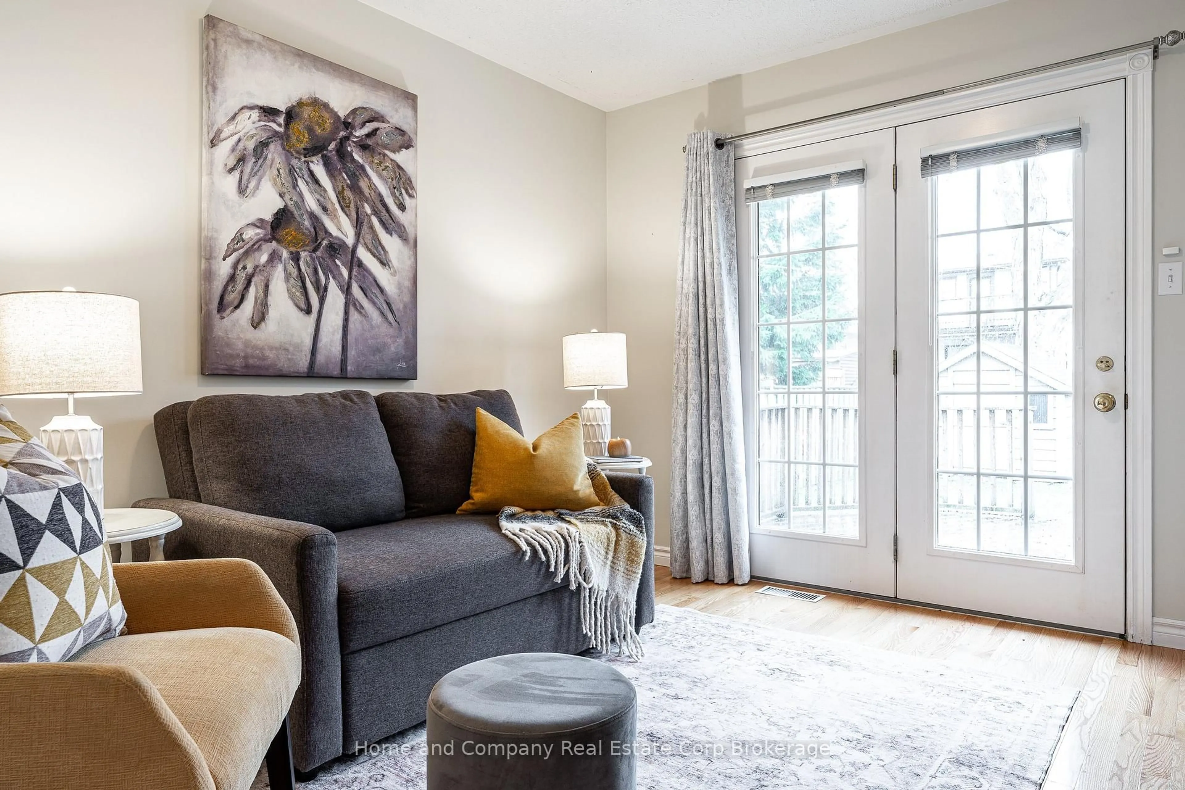 Living room with furniture, unknown for 295 Norman St, Stratford Ontario N5A 7Y3