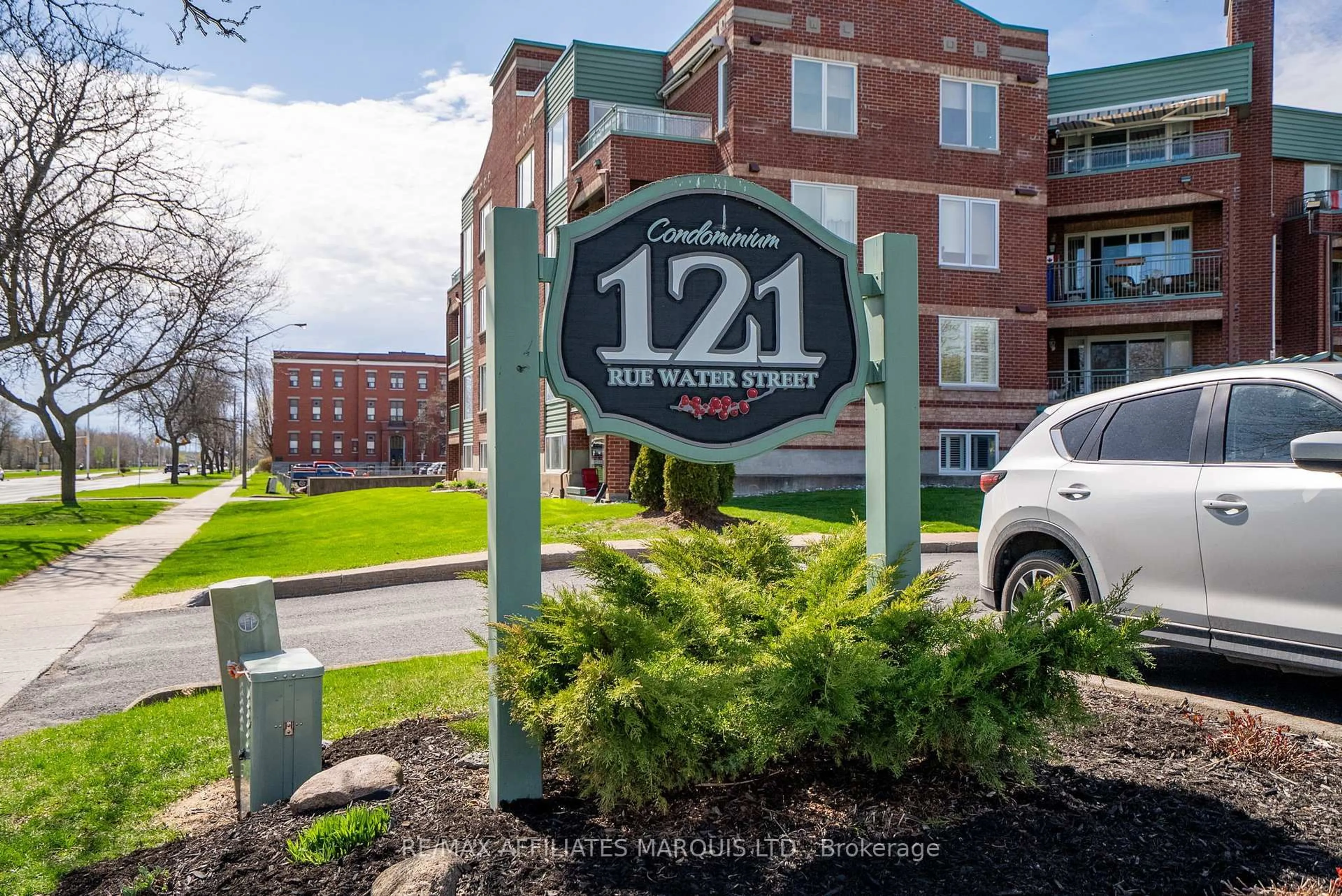 Unknown for 121 Water St #408, Cornwall Ontario K6J 5T8