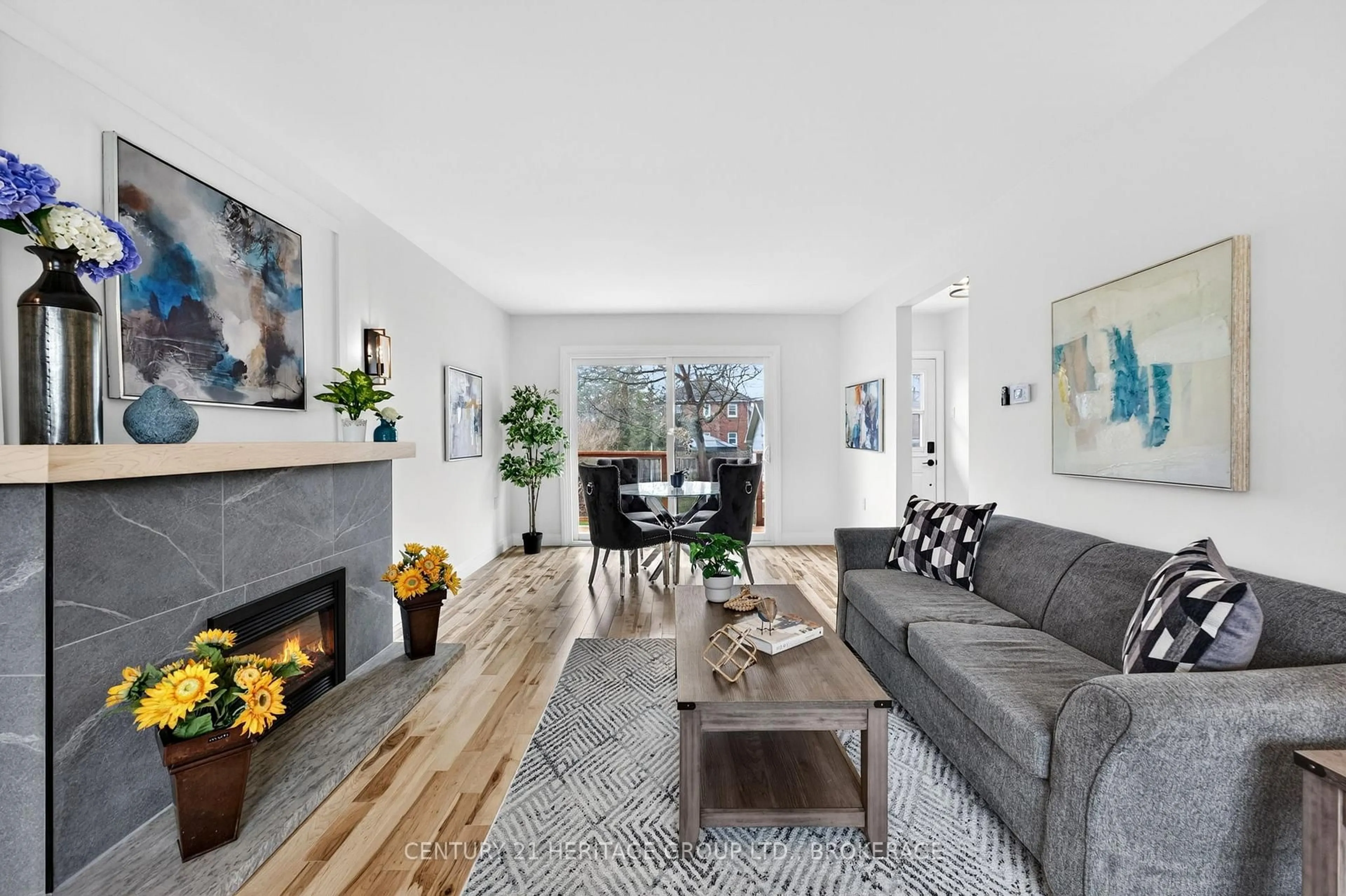 Living room with furniture, unknown for 439 College St, Kingston Ontario K7L 4M8