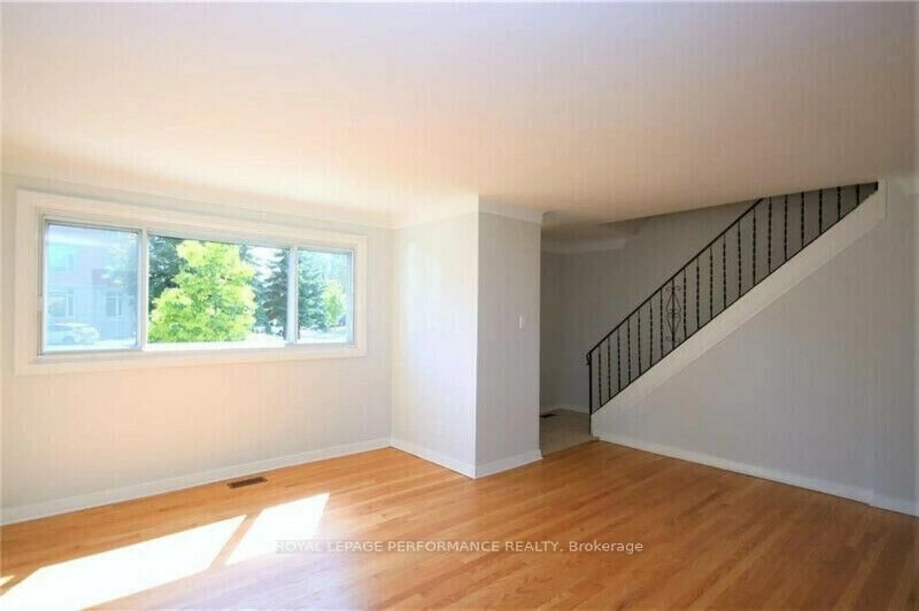 A pic of a room for 1779 Kerr Ave, Ottawa Ontario K2A 1H9