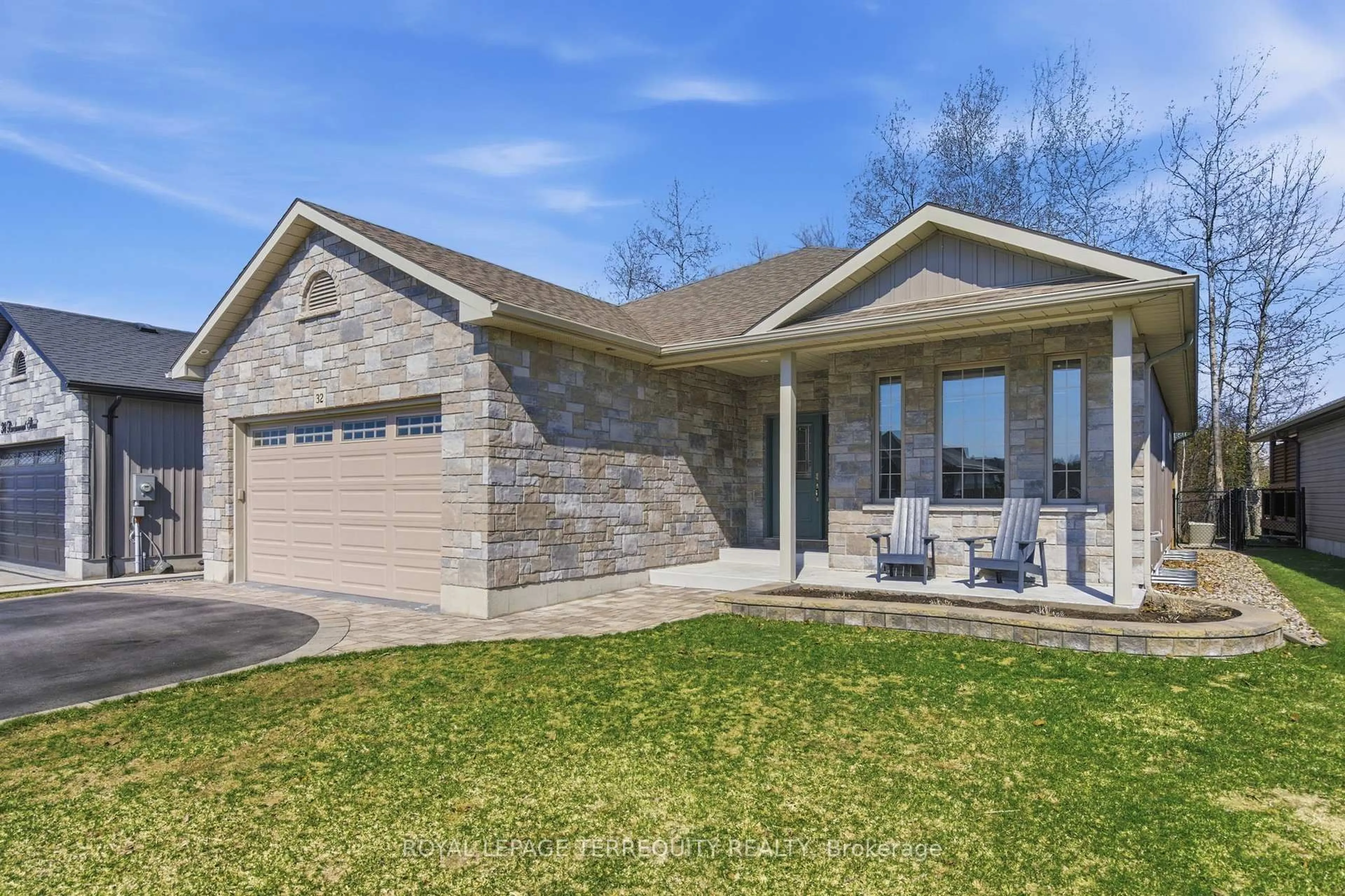 Home with brick exterior material, street for 32 Birchmount St, Quinte West Ontario K8V 0C6