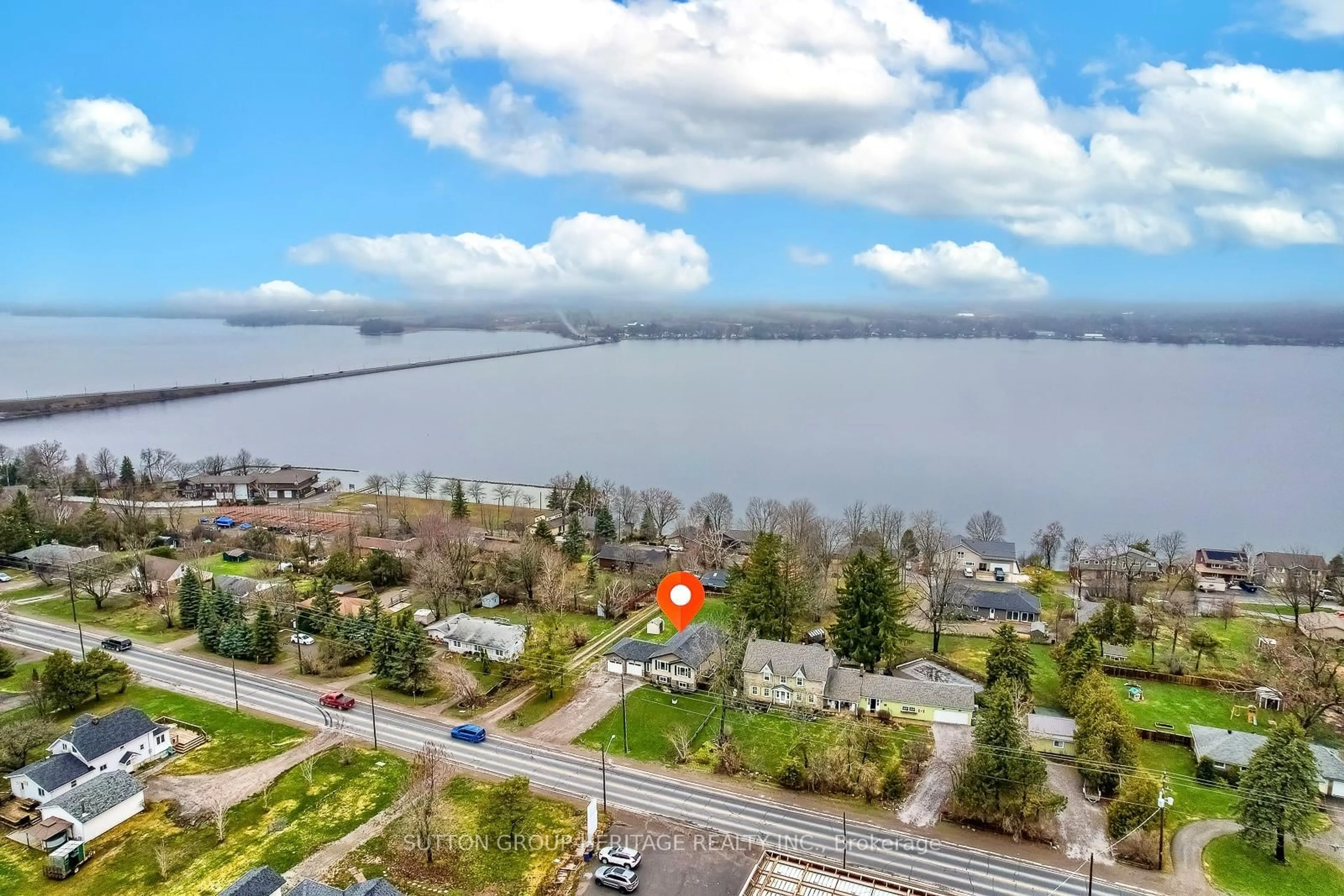 A pic from outside/outdoor area/front of a property/back of a property/a pic from drone, water/lake/river/ocean view for 978 Ward St, Selwyn Ontario K0L 1H0