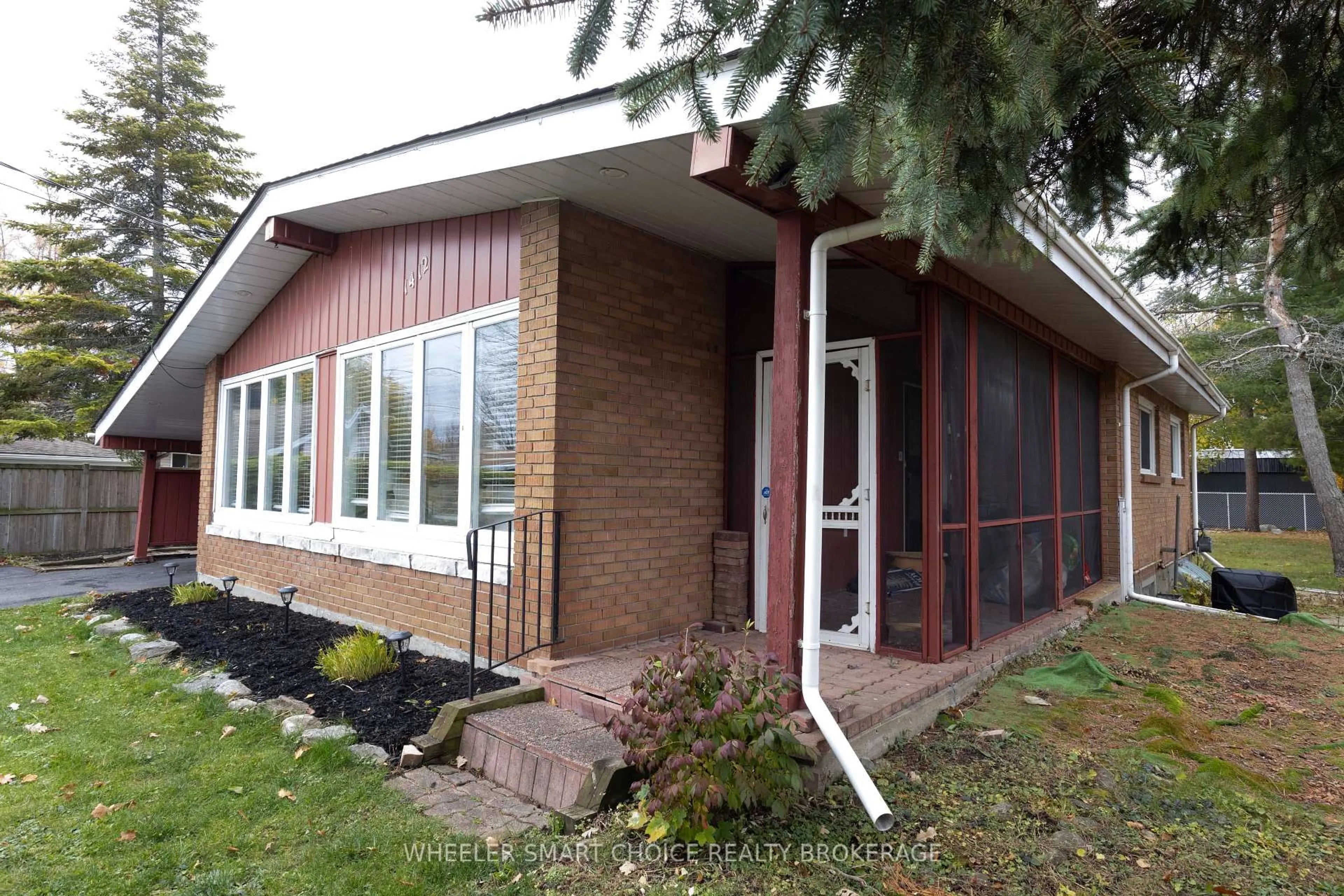 Home with brick exterior material, building for 1412 Boyd St, Cornwall Ontario K6J 1X1