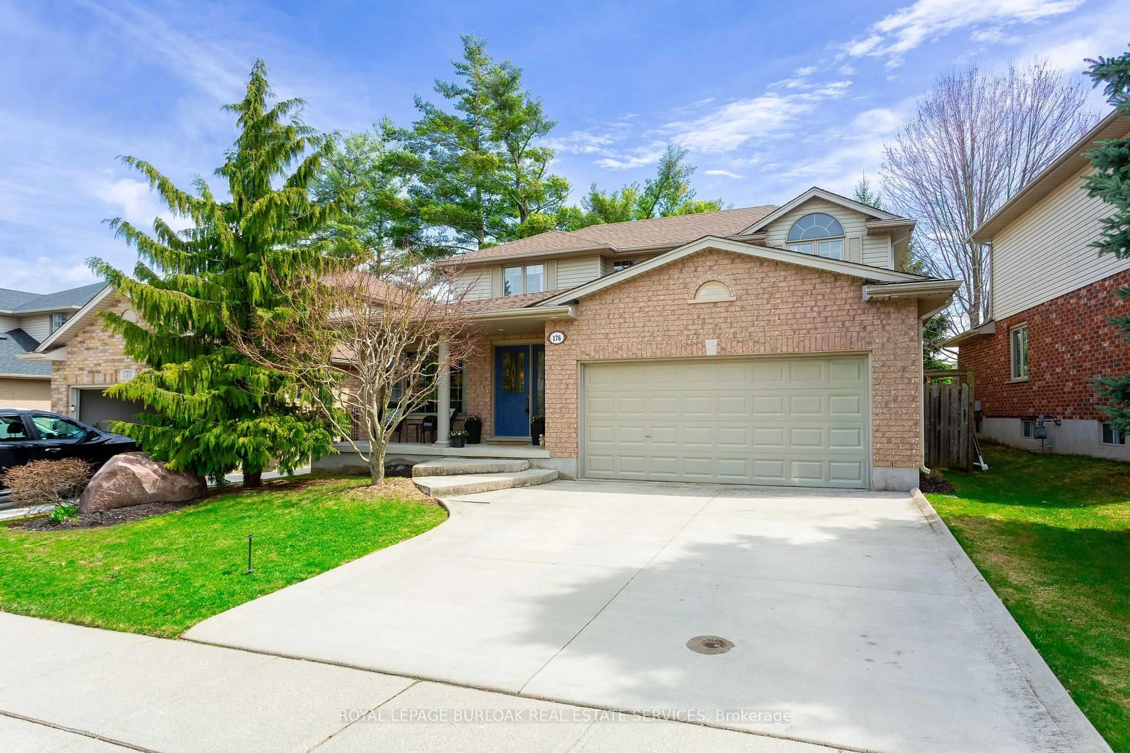 Home with brick exterior material, street for 176 Granite Hill Rd, Cambridge Ontario N1T 2A6