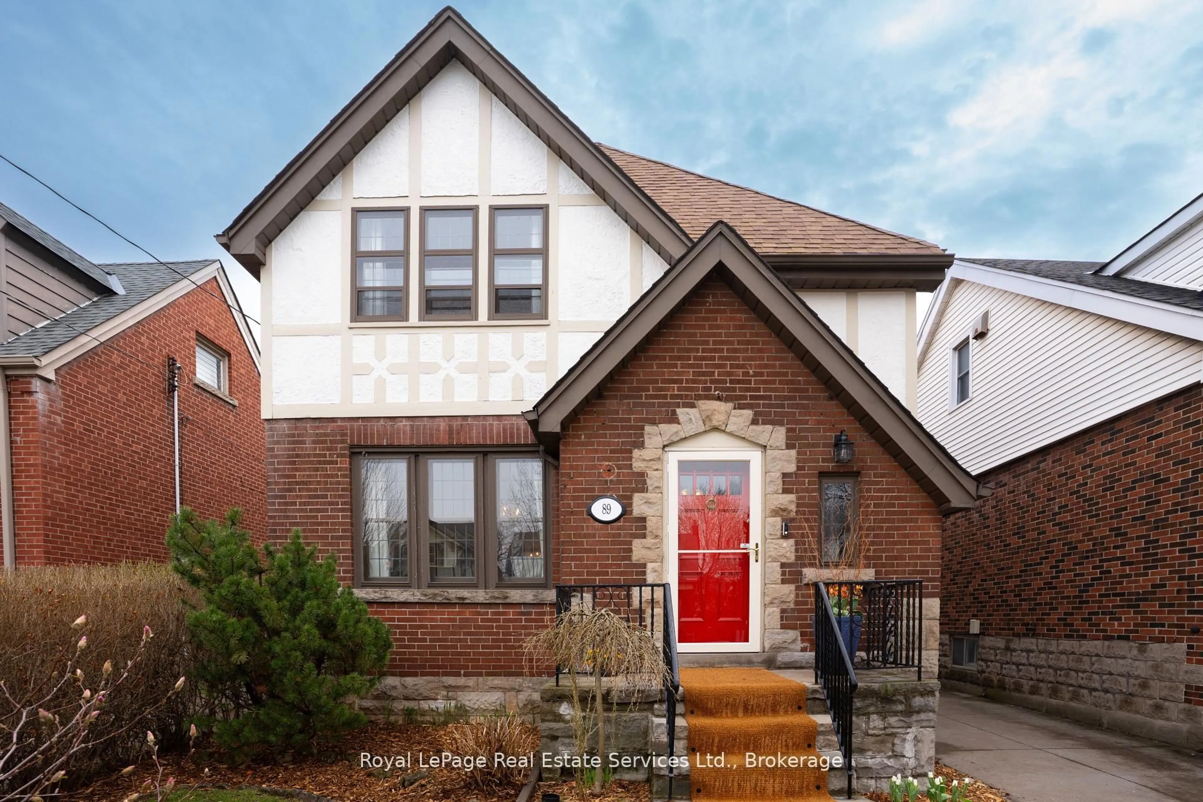 Home with brick exterior material, street for 89 Edgemont St, Hamilton Ontario L8K 2H6