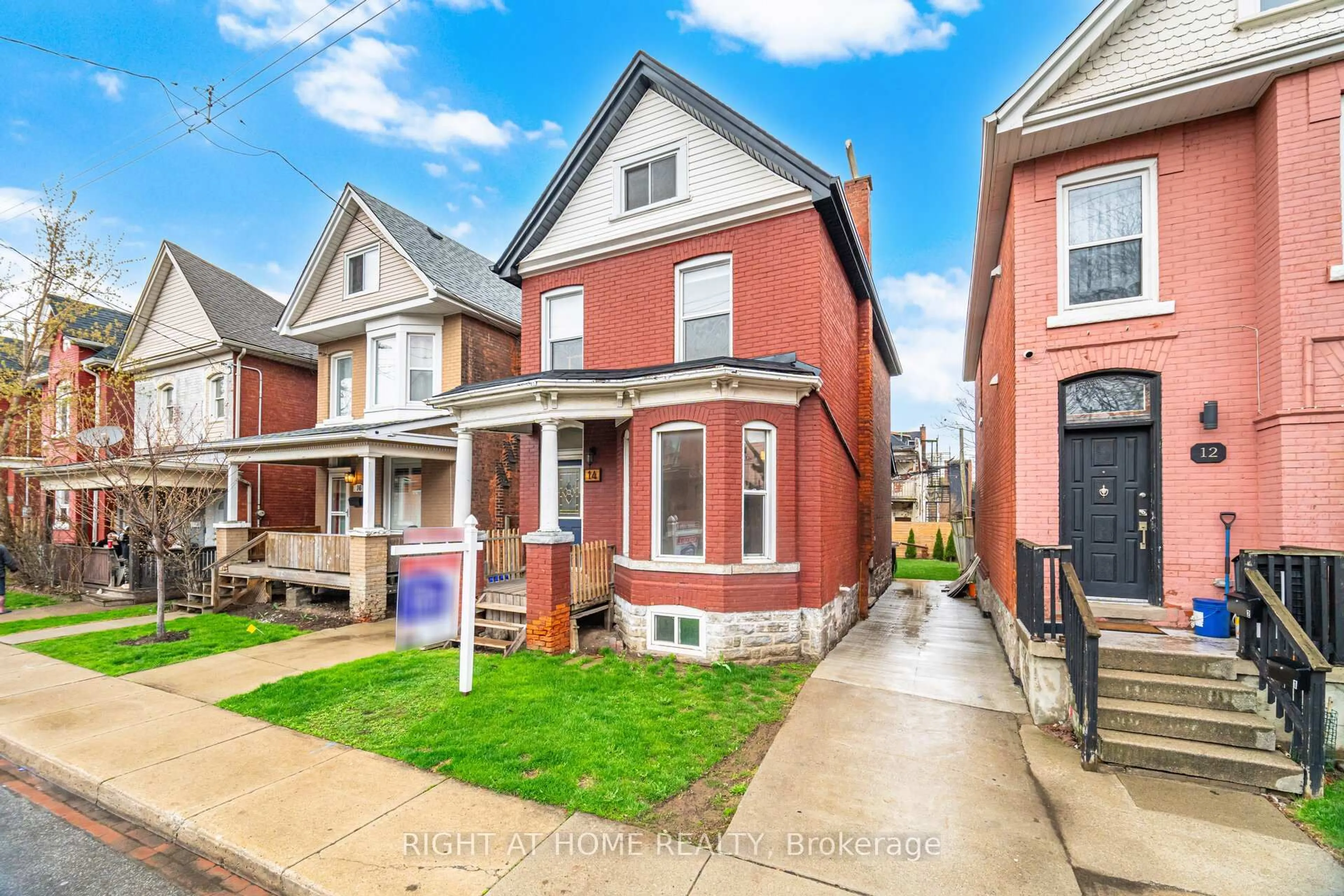 Home with brick exterior material, street for 14 William St, Hamilton Ontario L8L 5T7
