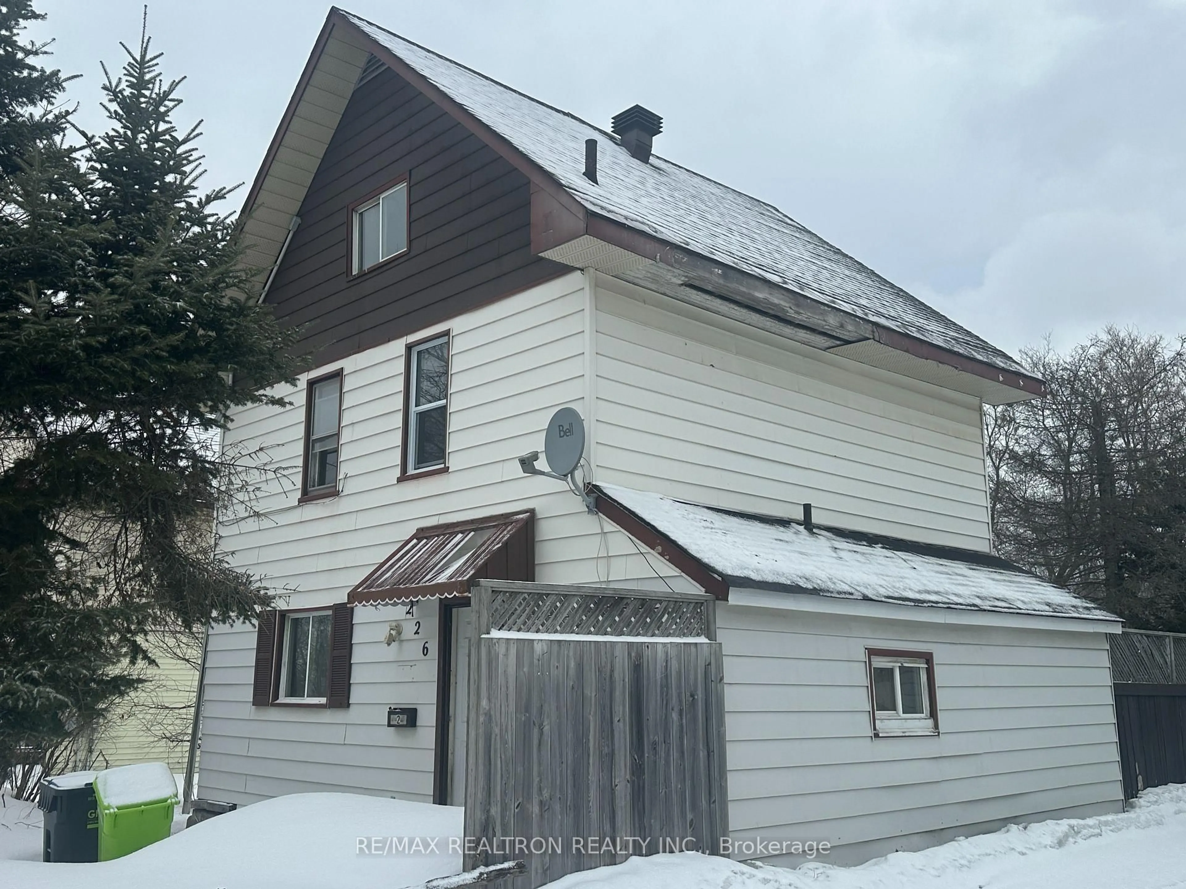 Unknown for 226 Birch St, Out of Area Ontario P6B 2K2