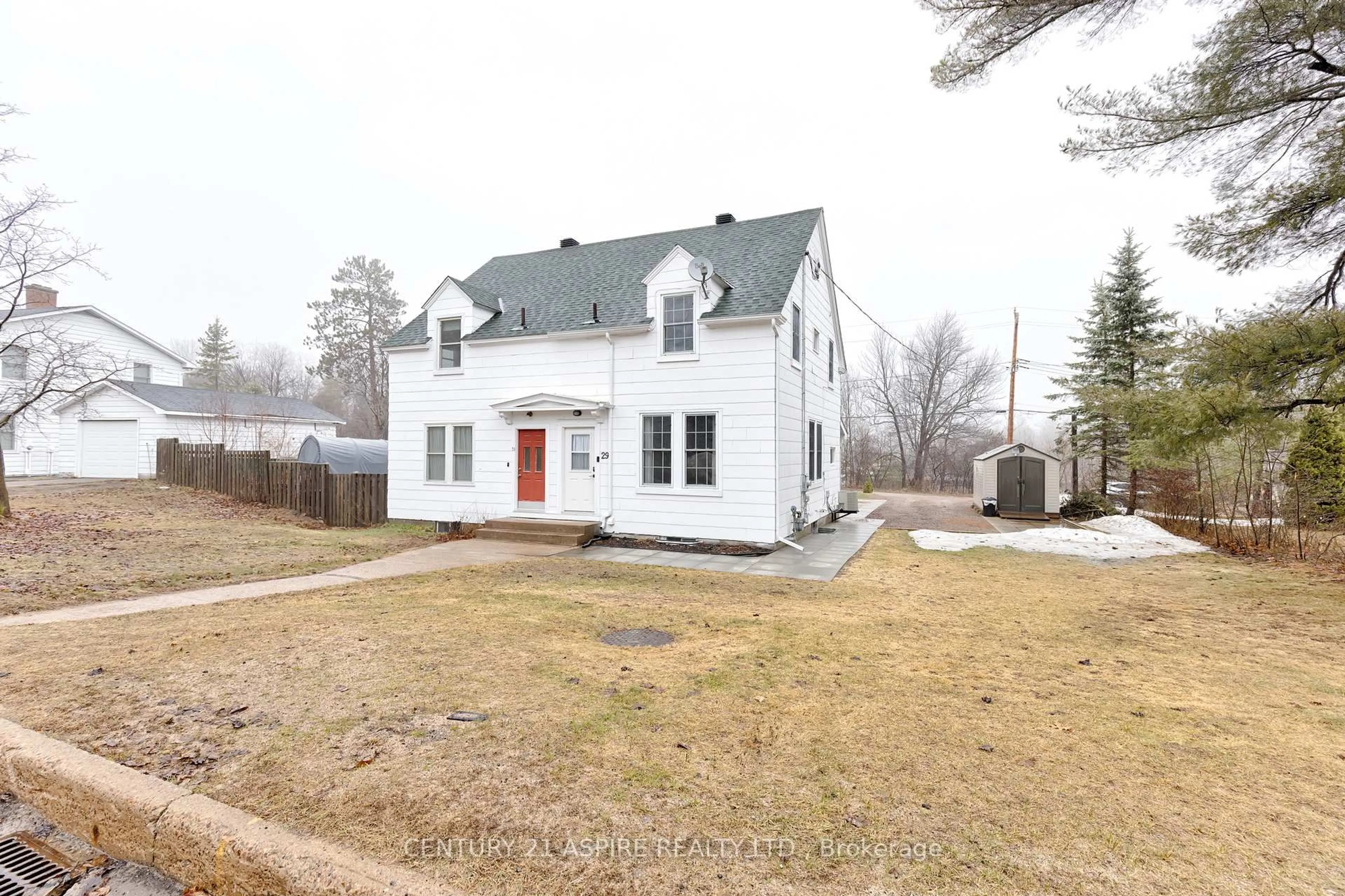 A pic from outside/outdoor area/front of a property/back of a property/a pic from drone, street for 29 Alder Cres, Deep River Ontario K0J 1P0