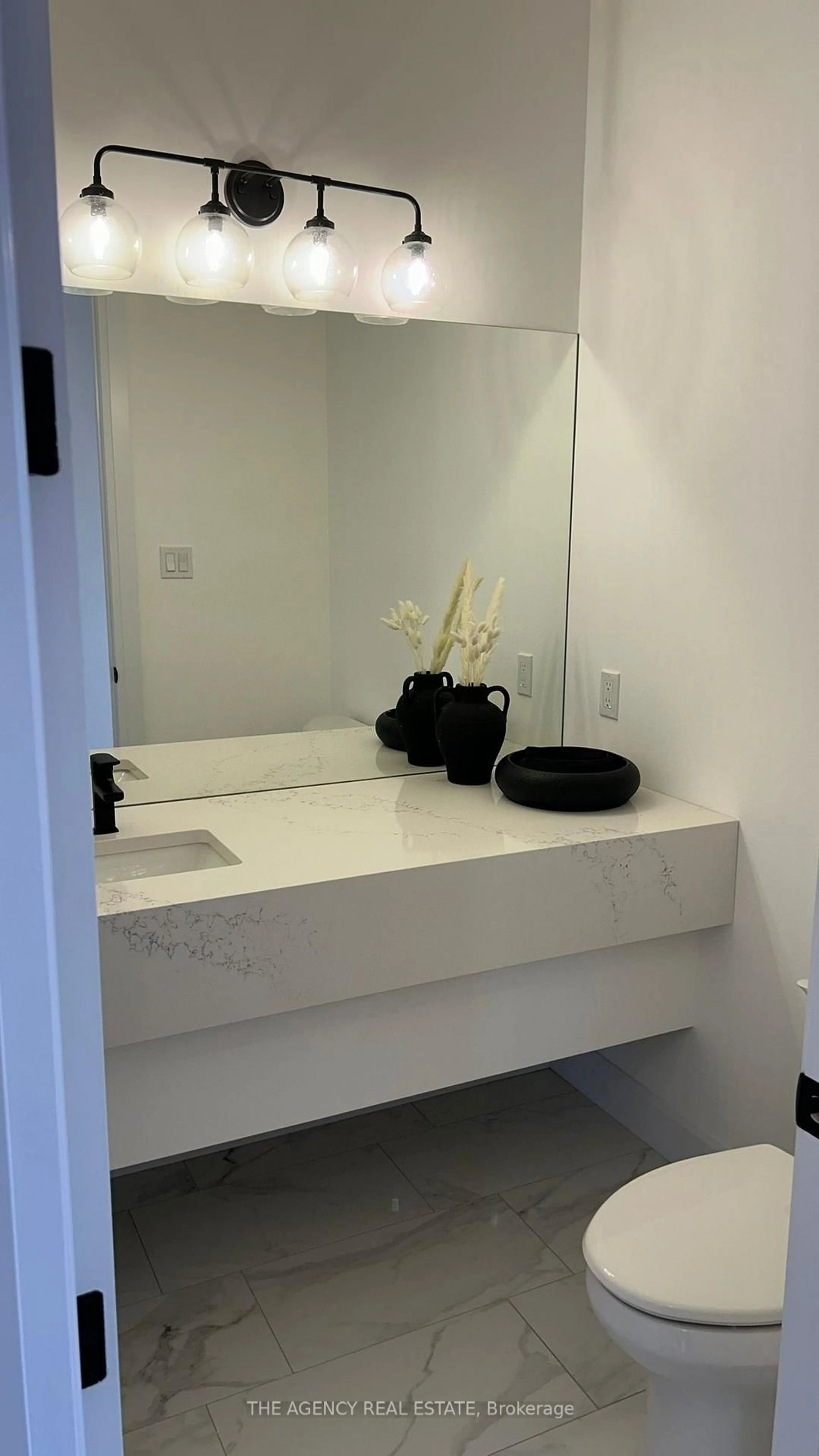 Contemporary bathroom, unknown for 3140 Regiment Rd, London South Ontario N6P 0H2