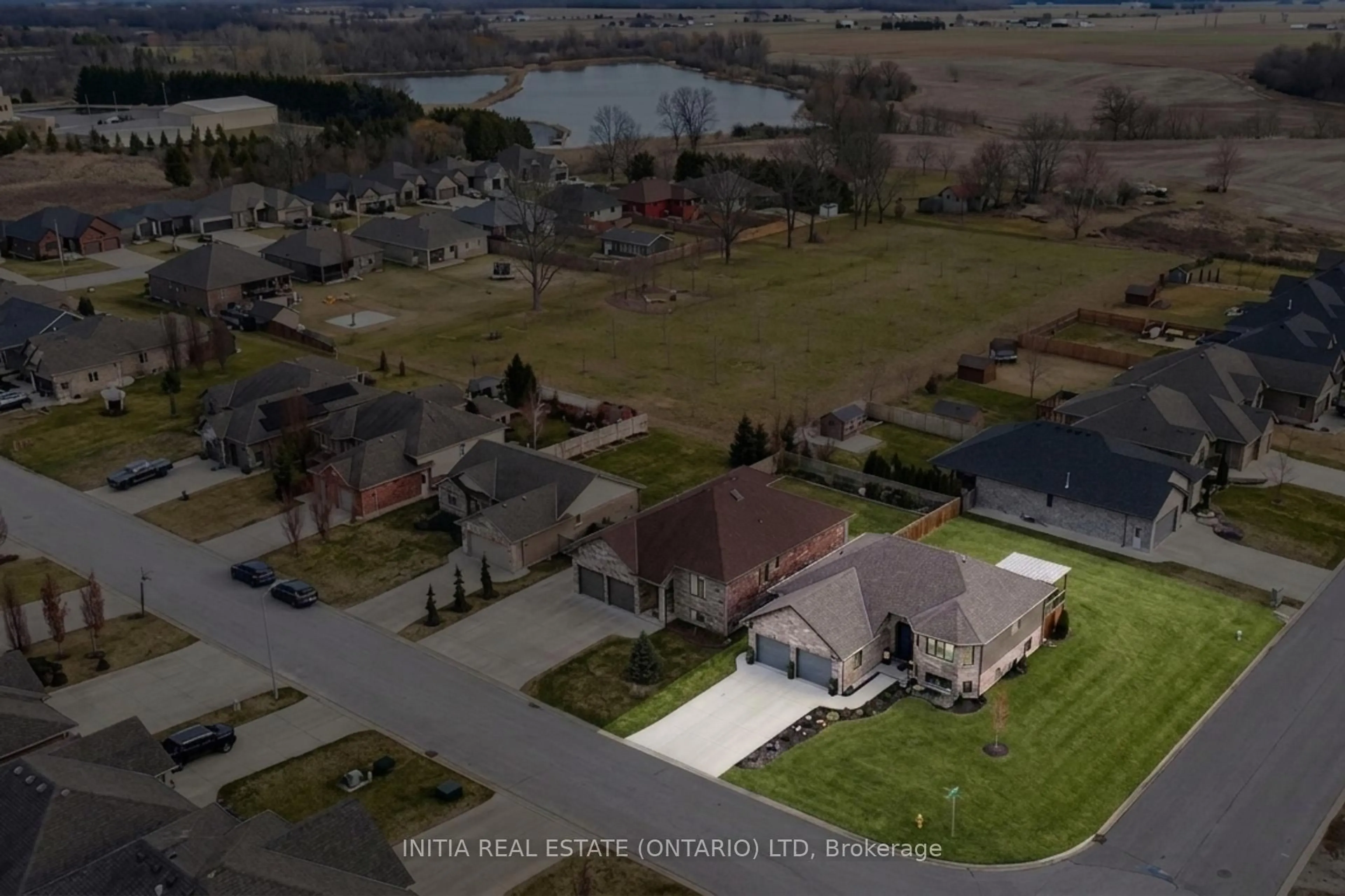 A pic from outside/outdoor area/front of a property/back of a property/a pic from drone, water/lake/river/ocean view for 4011 Englehart Dr, Petrolia Ontario N0N 1R0