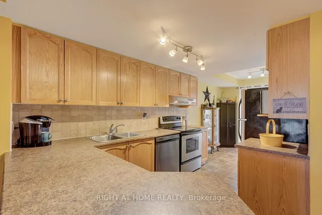 128 Bonfield Private #47, Ottawa 5