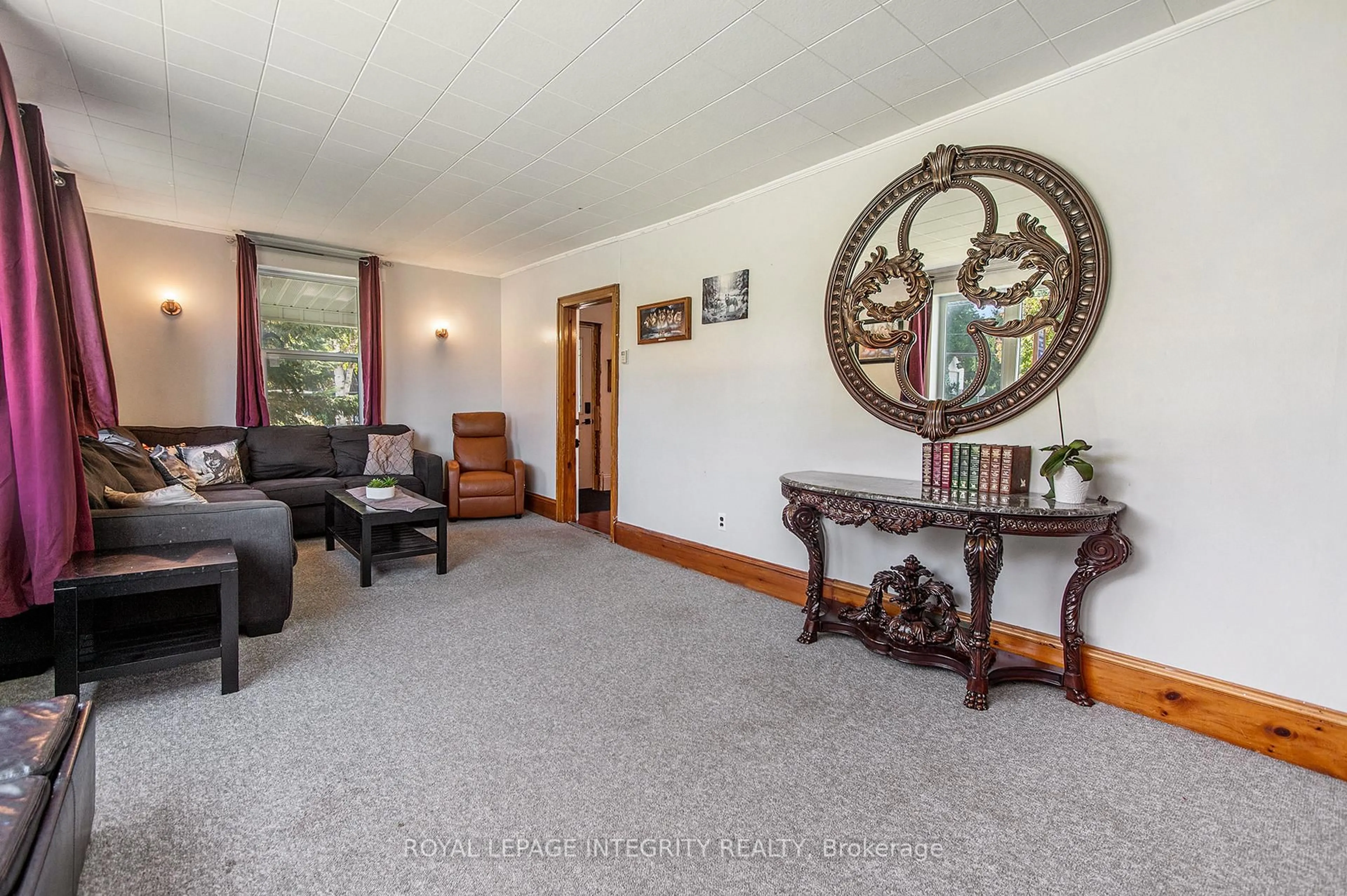 Living room with furniture, carpet floor for 101 Paul Dr, Lanark Ontario K0G 1K0