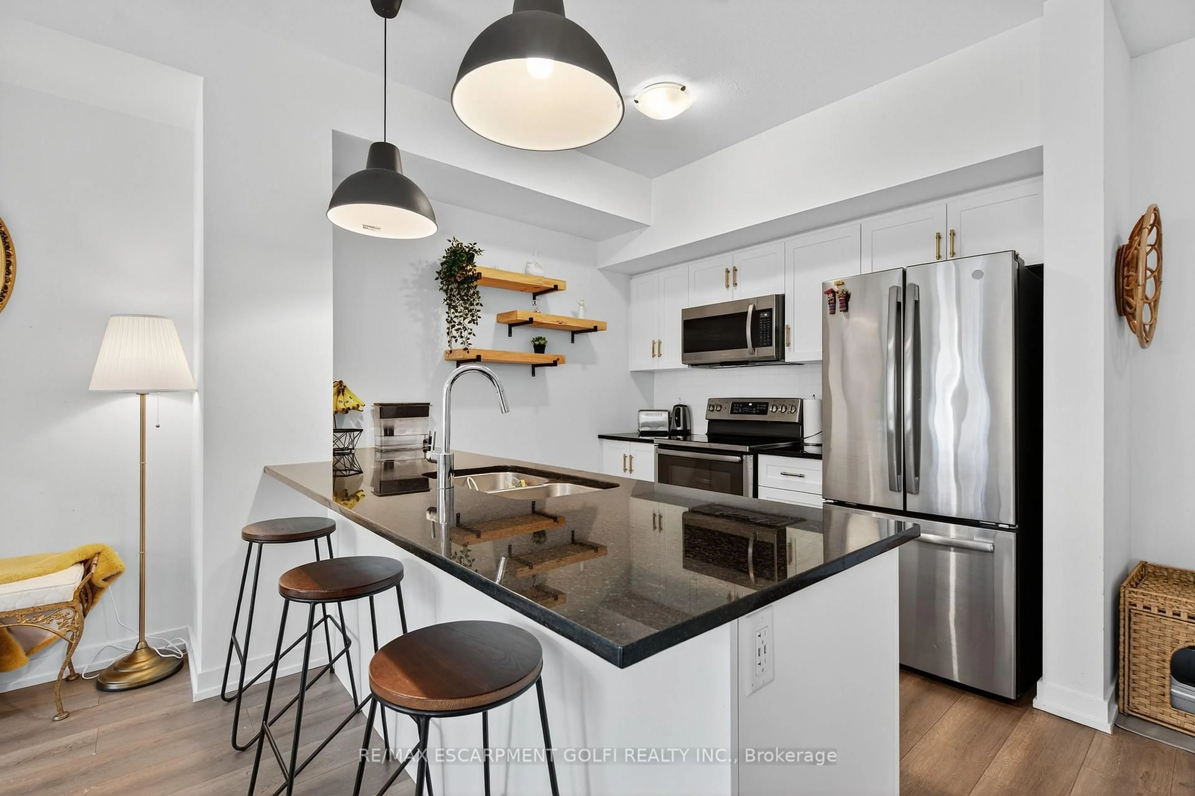 Open concept kitchen, unknown for 288 Glover Rd #21, Hamilton Ontario L8E 5H6