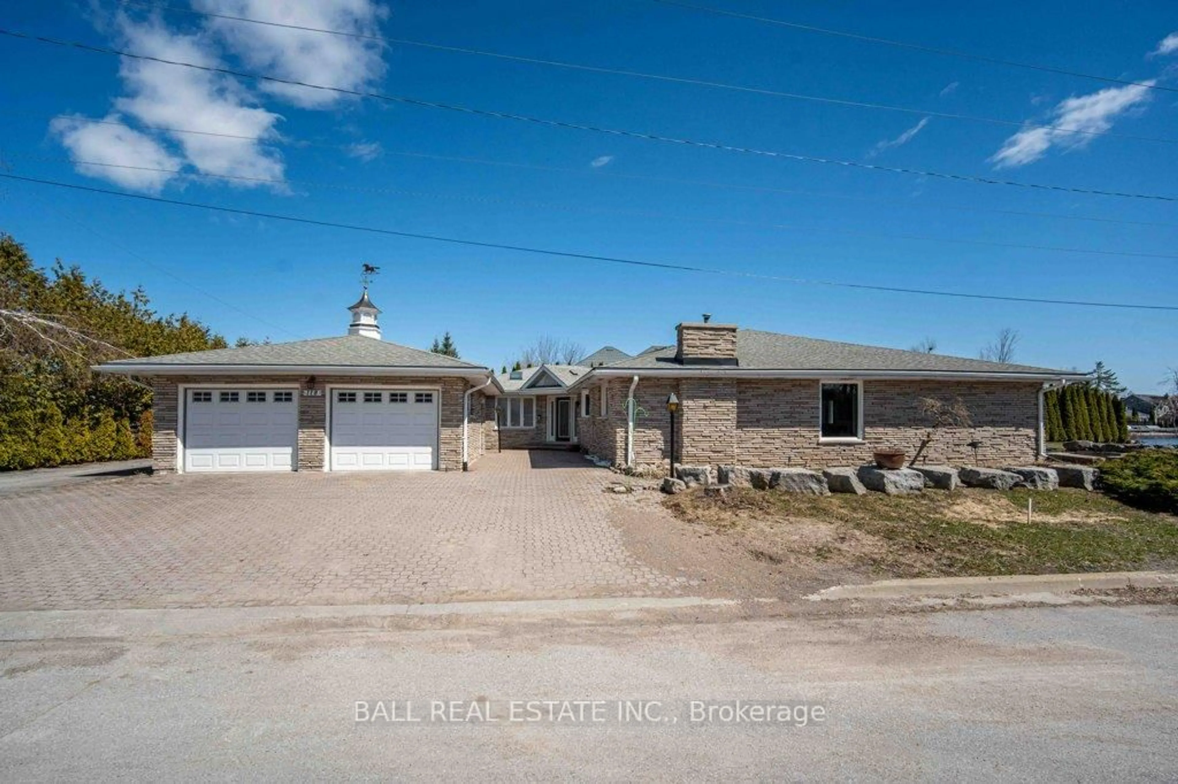 A pic from outside/outdoor area/front of a property/back of a property/a pic from drone, street for 118 & 120 Bolton St, Kawartha Lakes Ontario K0M 1A0
