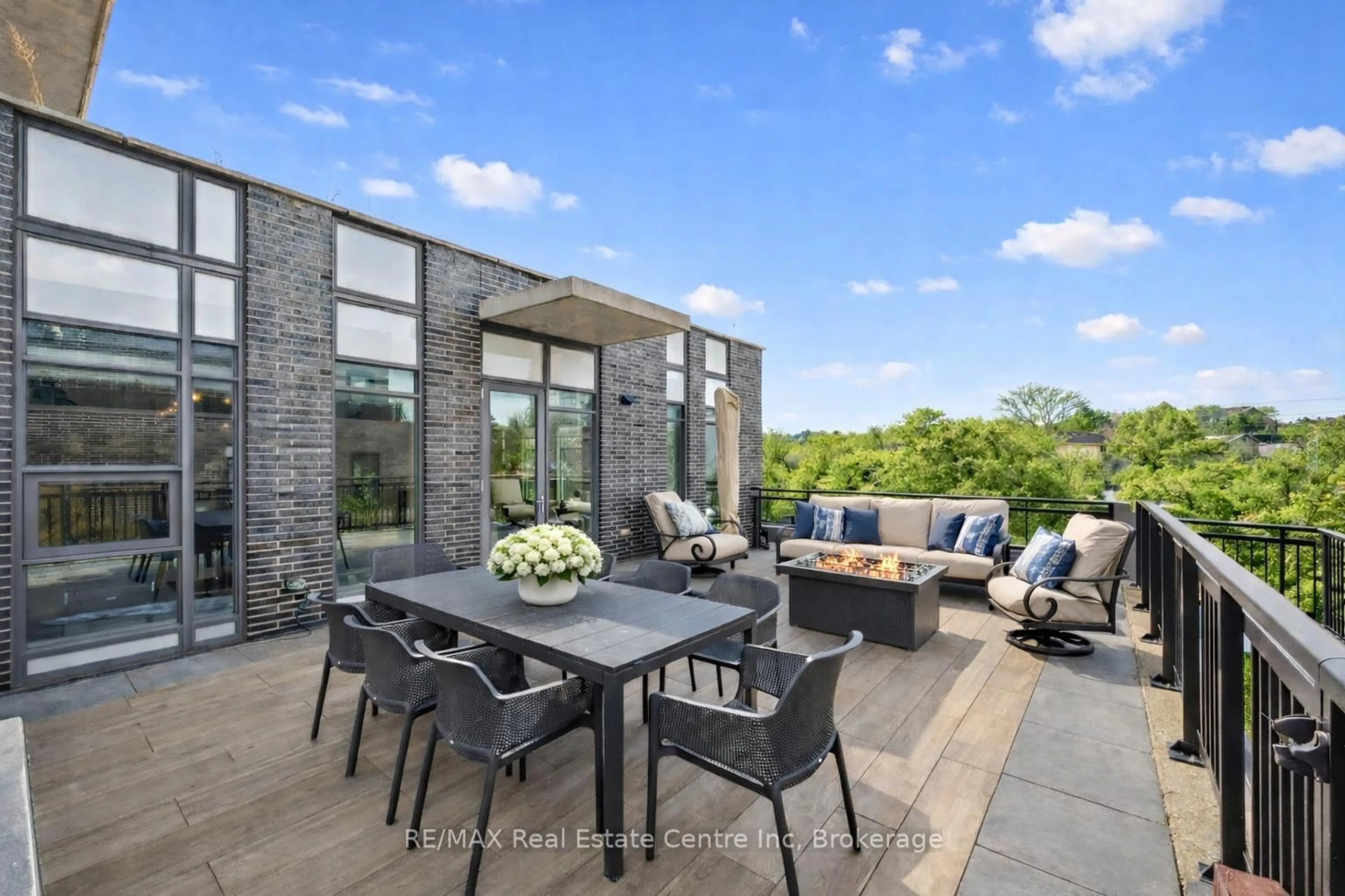 Patio, unknown for 63 ARTHUR St #BHB, Guelph Ontario N1E 0A8