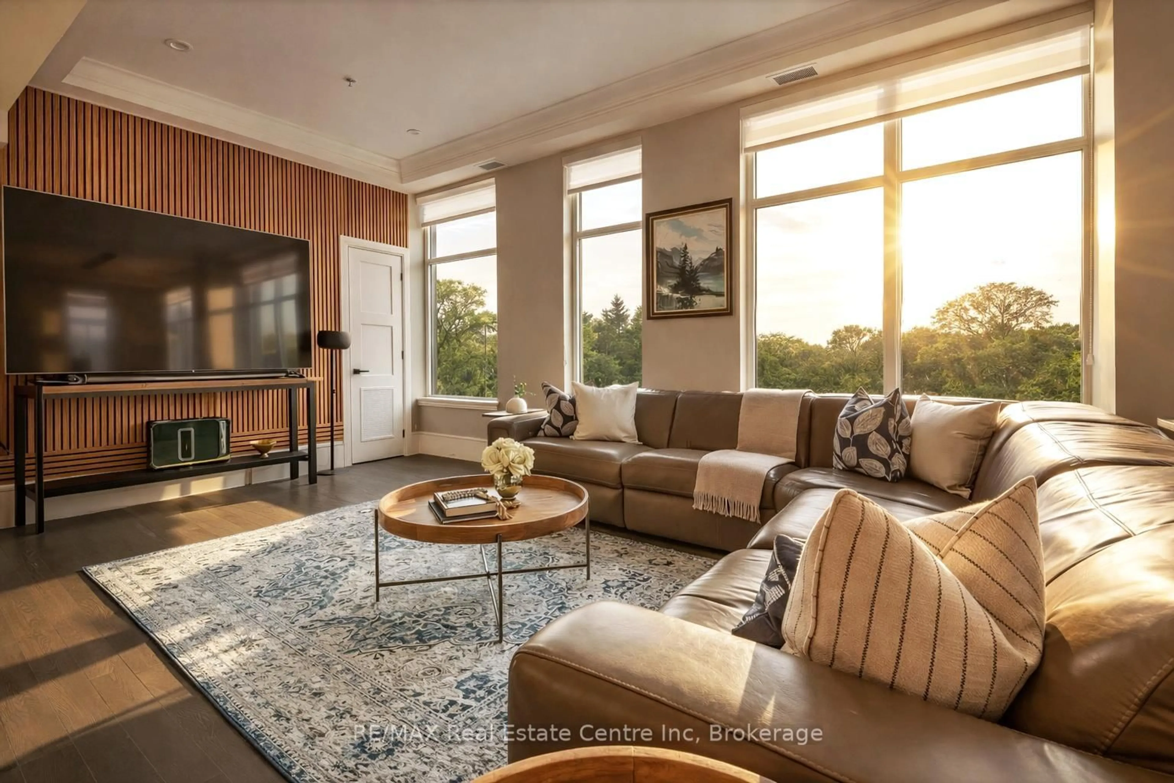 Living room with furniture, unknown for 63 ARTHUR St #BHB, Guelph Ontario N1E 0A8