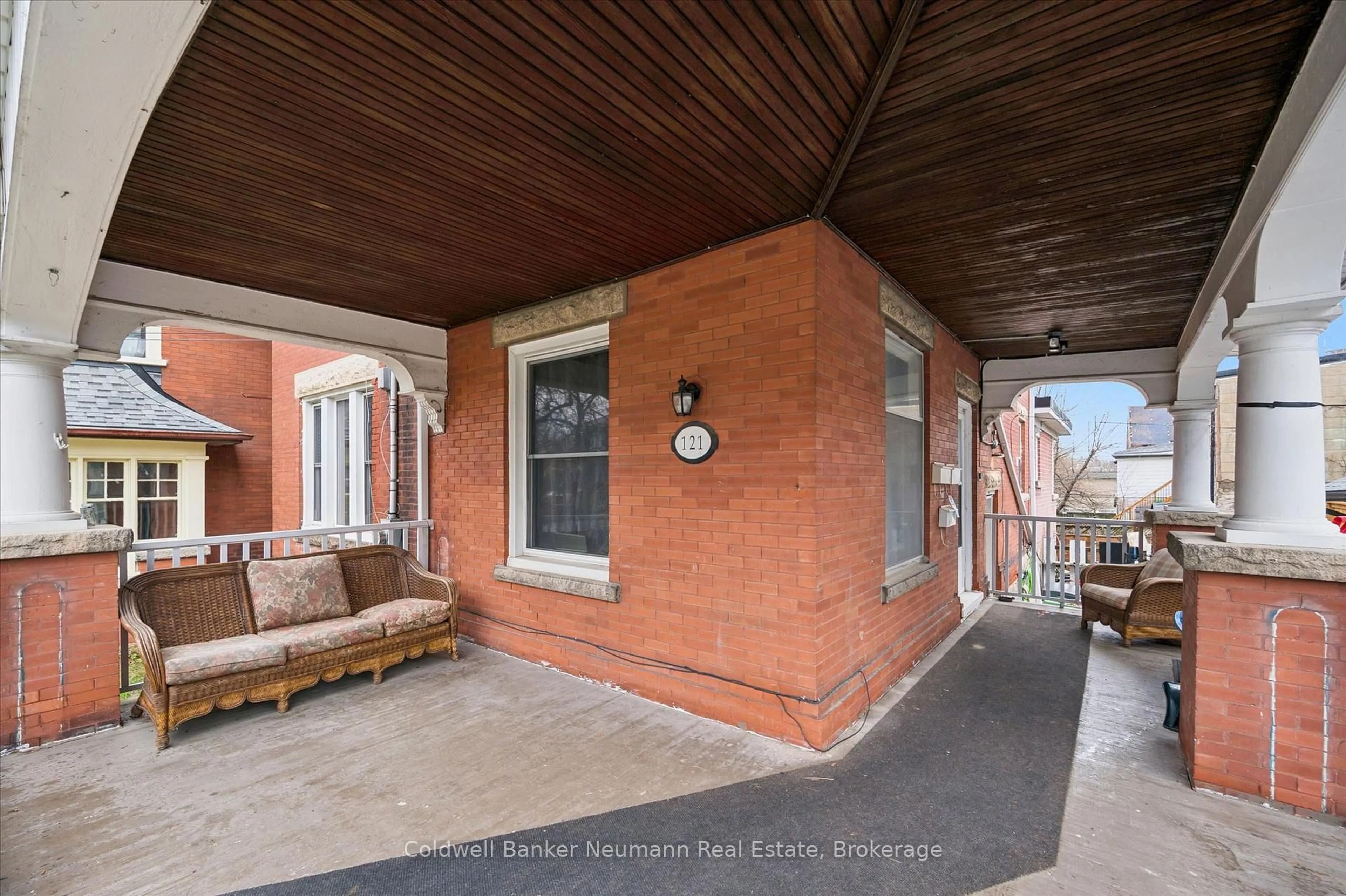 Patio, street for 121 Dublin St, Guelph Ontario N1H 4N5