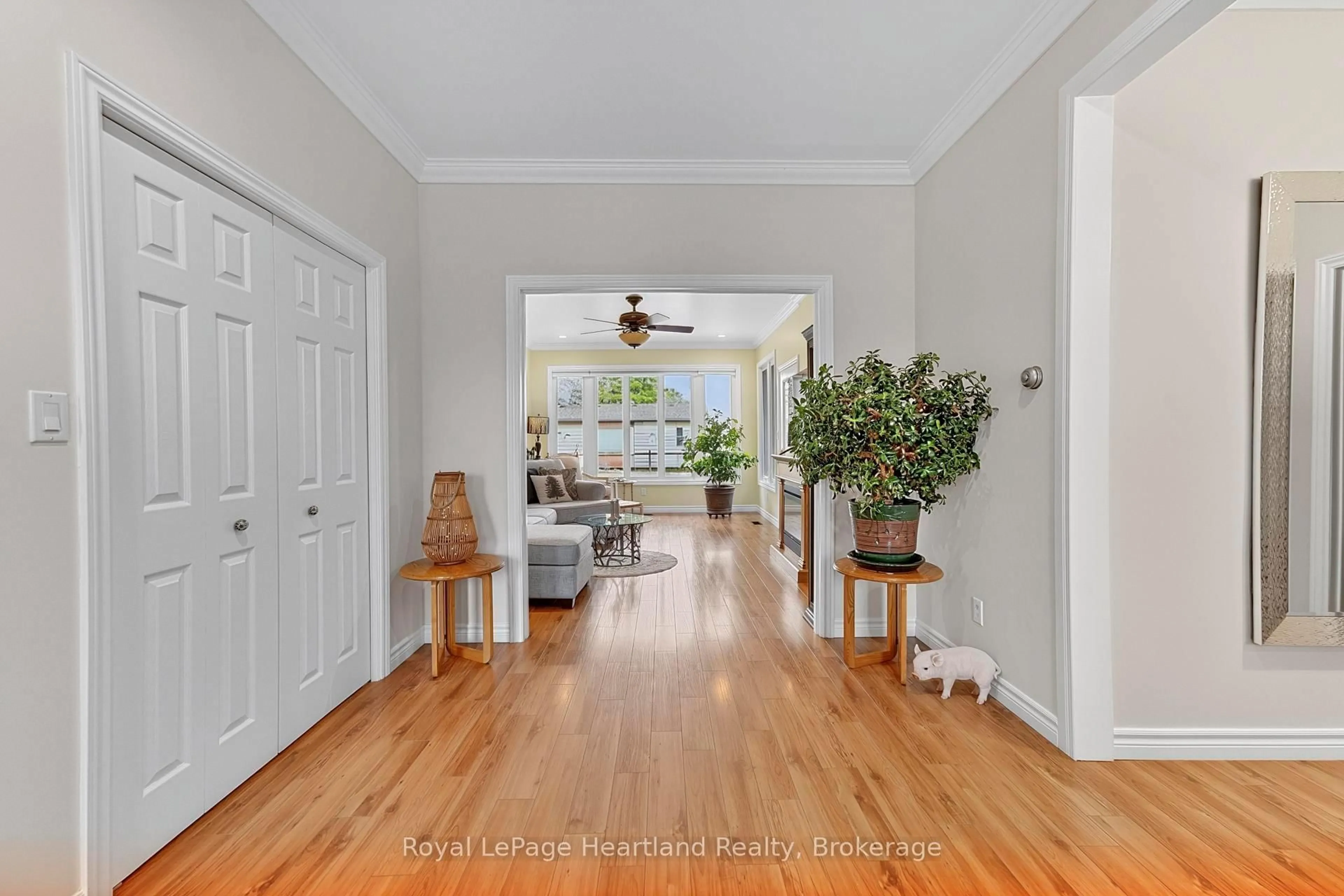 Indoor entryway for 80308 Baseline Rd, Central Huron Ontario N0M 1L0