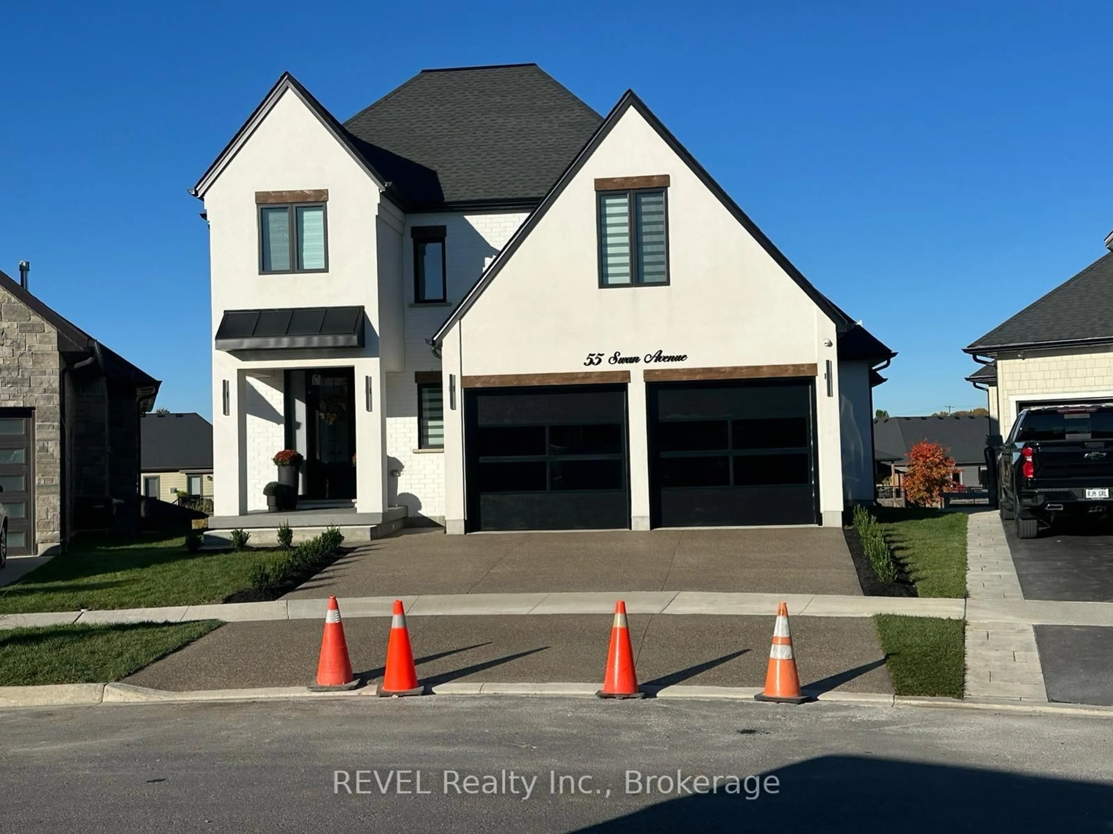 Home with brick exterior material, street for 55 Swan Ave, Pelham Ontario L0S 1E6