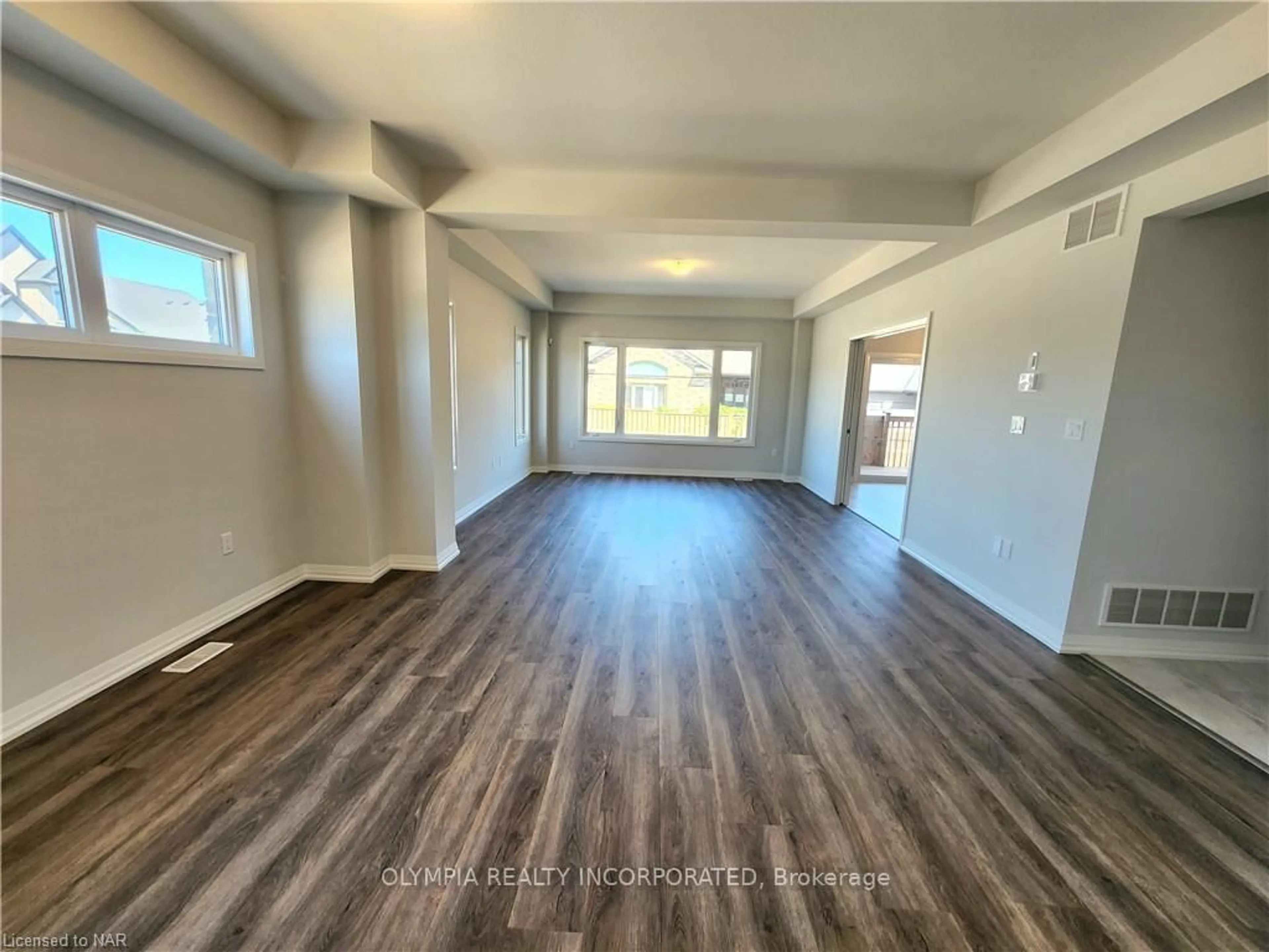 A pic of a room for 47 Samuel Ave, Pelham Ontario L3E 0G9