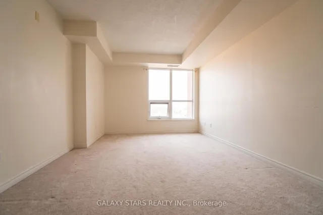 120 Grant Carman Dr #902, Ottawa 5