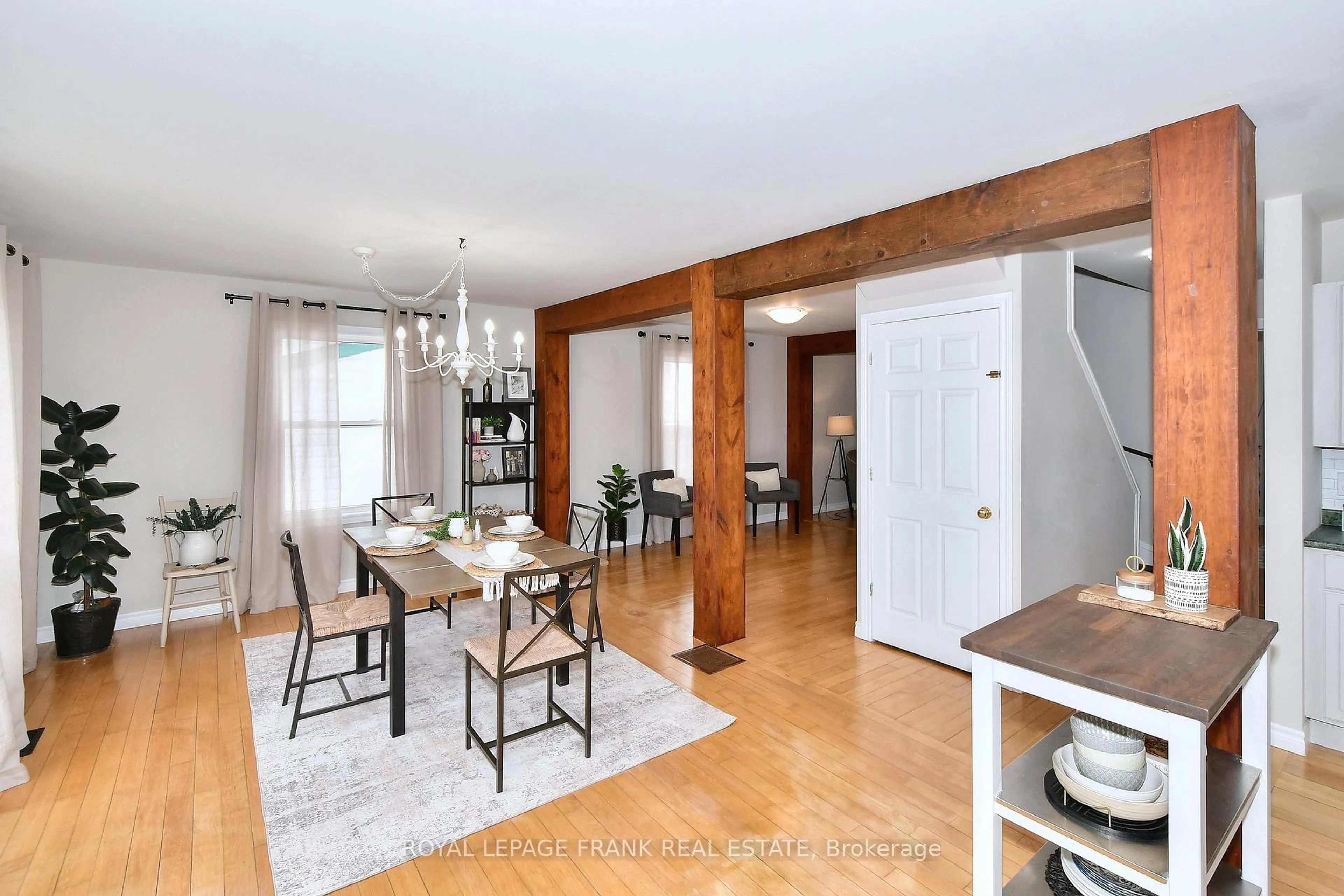 Dining room, wood/laminate floor for 475 Brioux Ave, Peterborough Ontario K9J 4G6