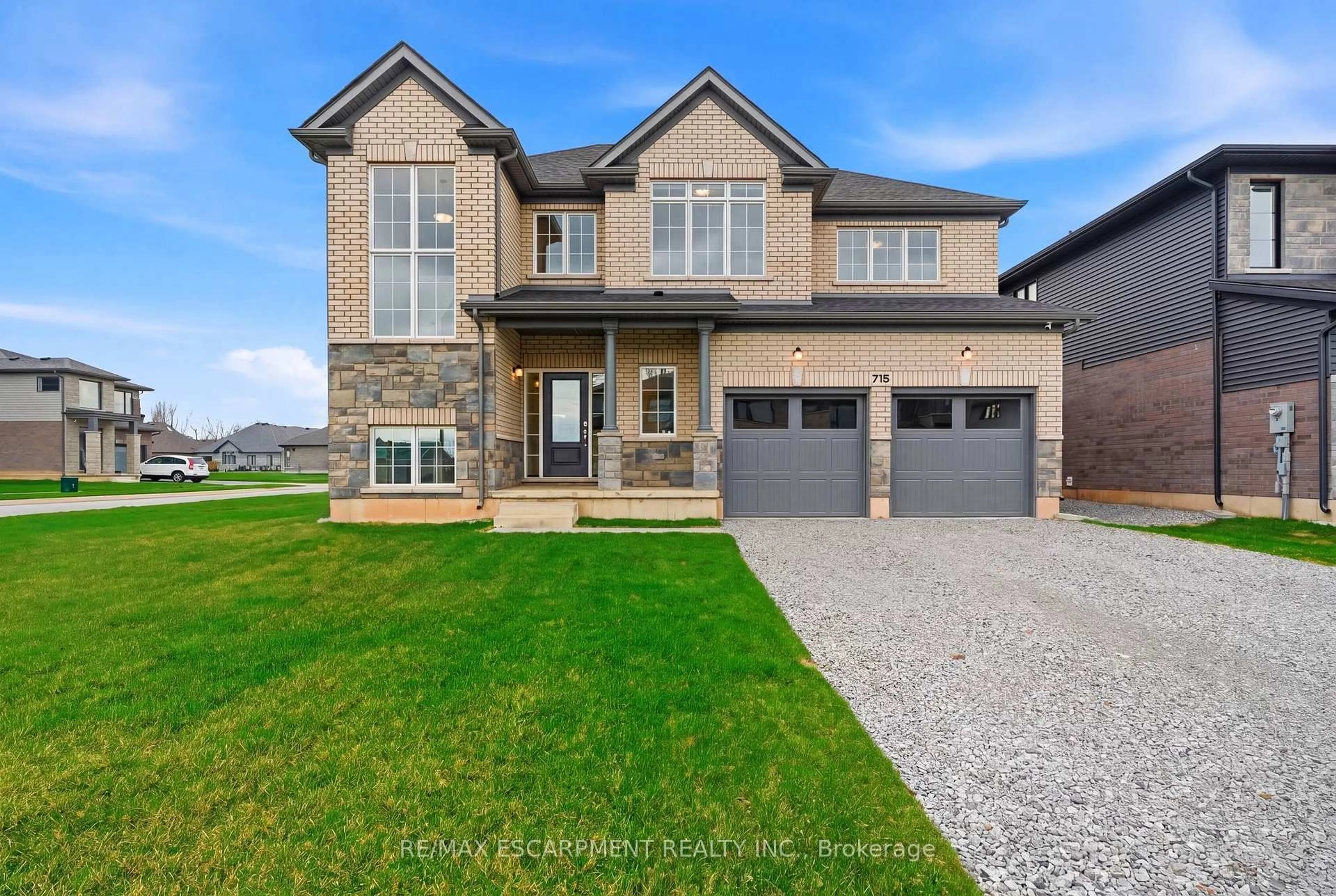 Home with brick exterior material, street for 778 Bradford Ave, Fort Erie Ontario L2A 0H3