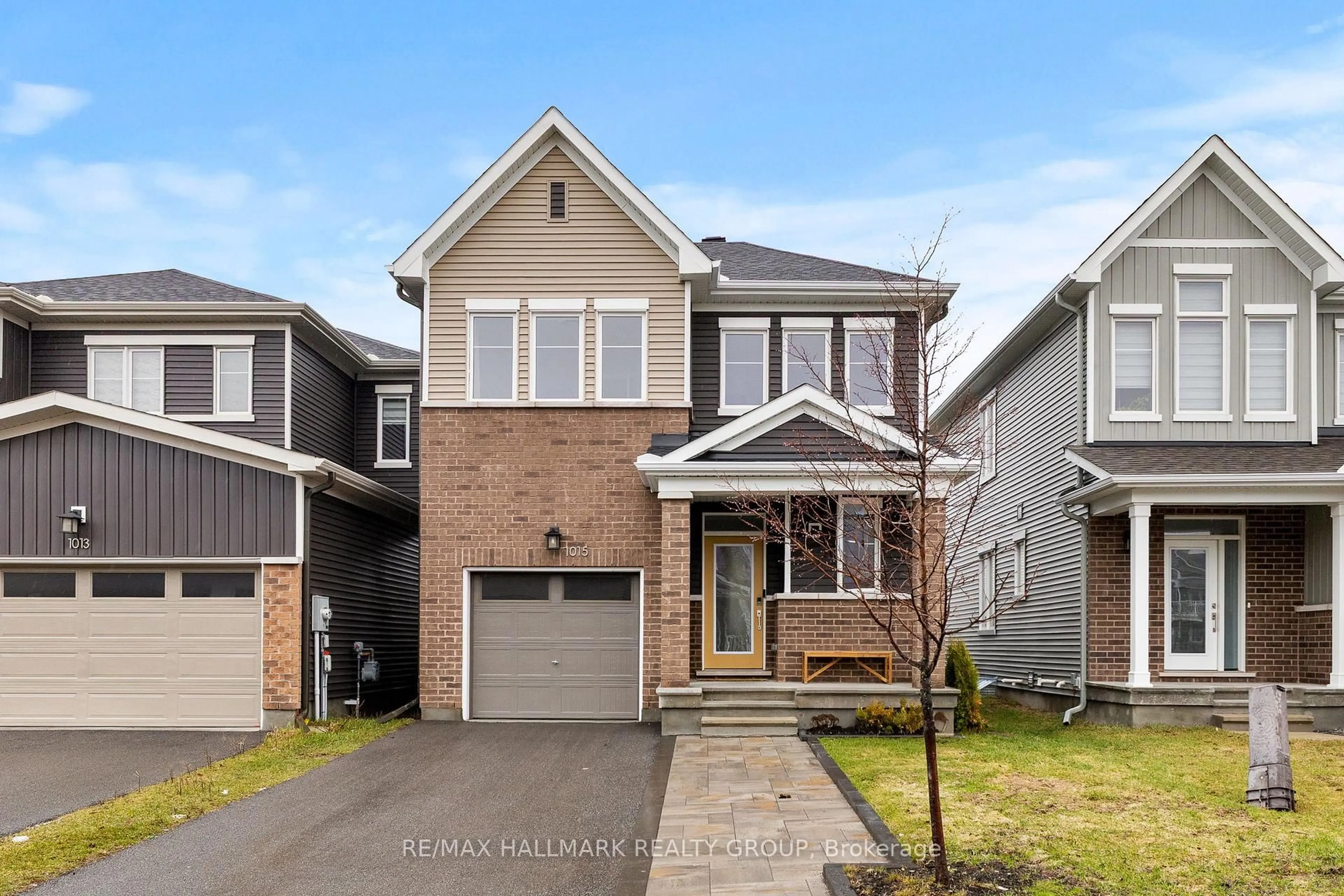 Home with brick exterior material, street for 1015 Cottontail Walk, Ottawa Ontario K4A 5H7