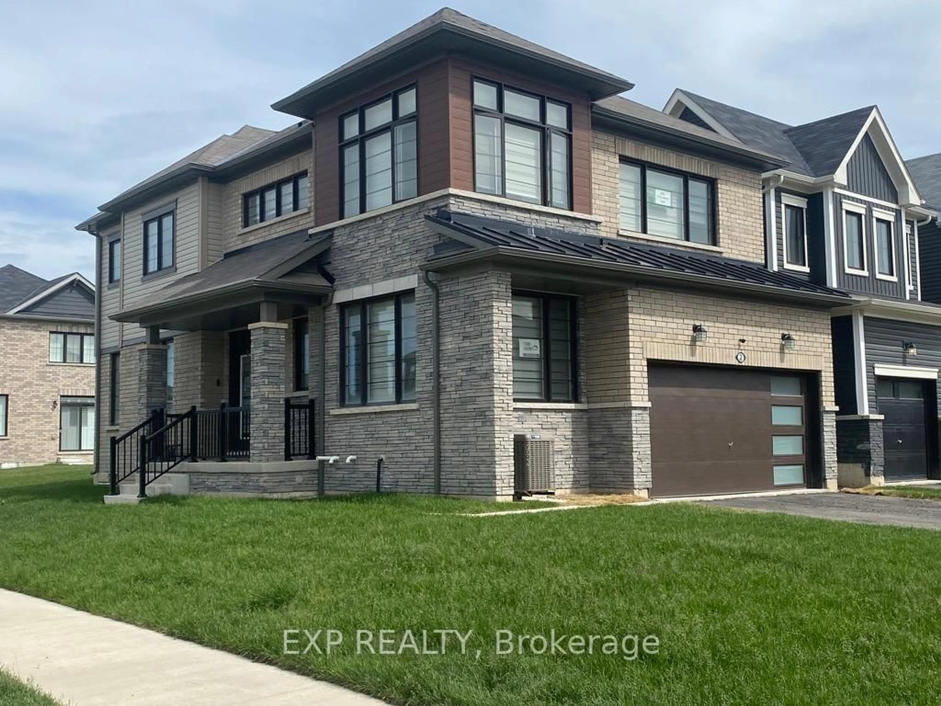 Home with brick exterior material, street for 2 Sun Haven Lane, Thorold Ontario L2V 0K6