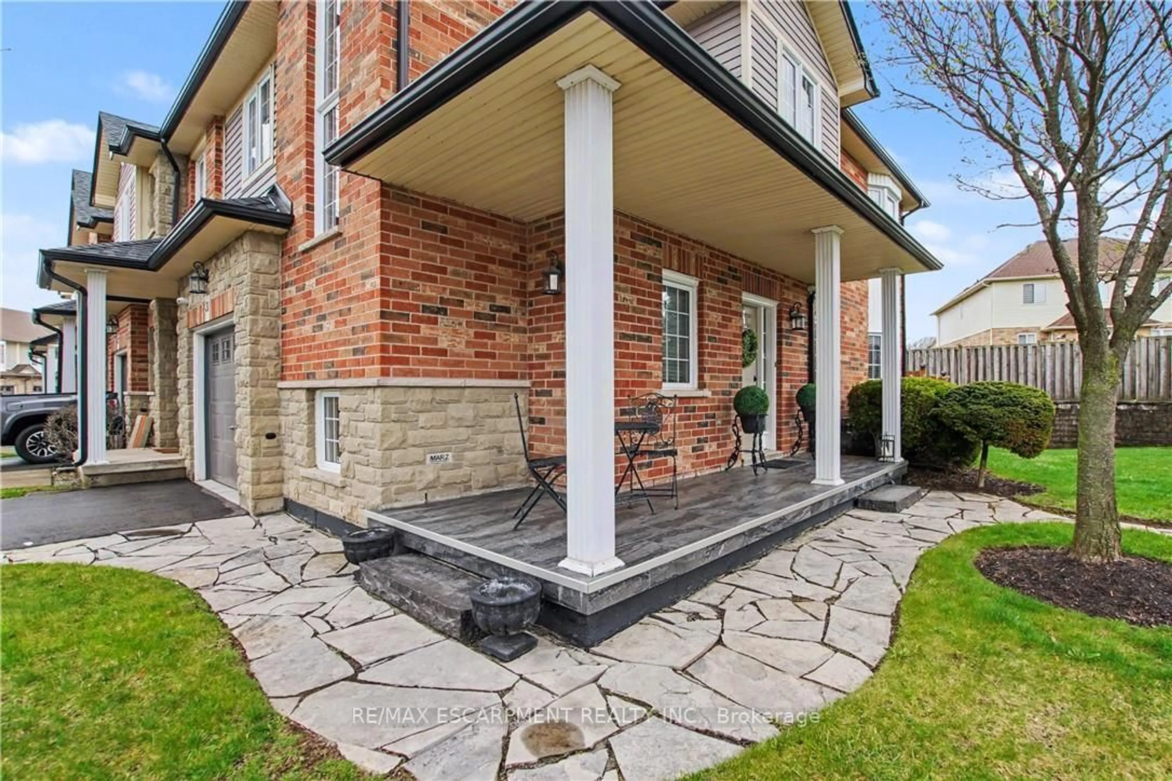 Home with brick exterior material, street for 60 Cloverleaf Dr #31, Hamilton Ontario L9K 1S8