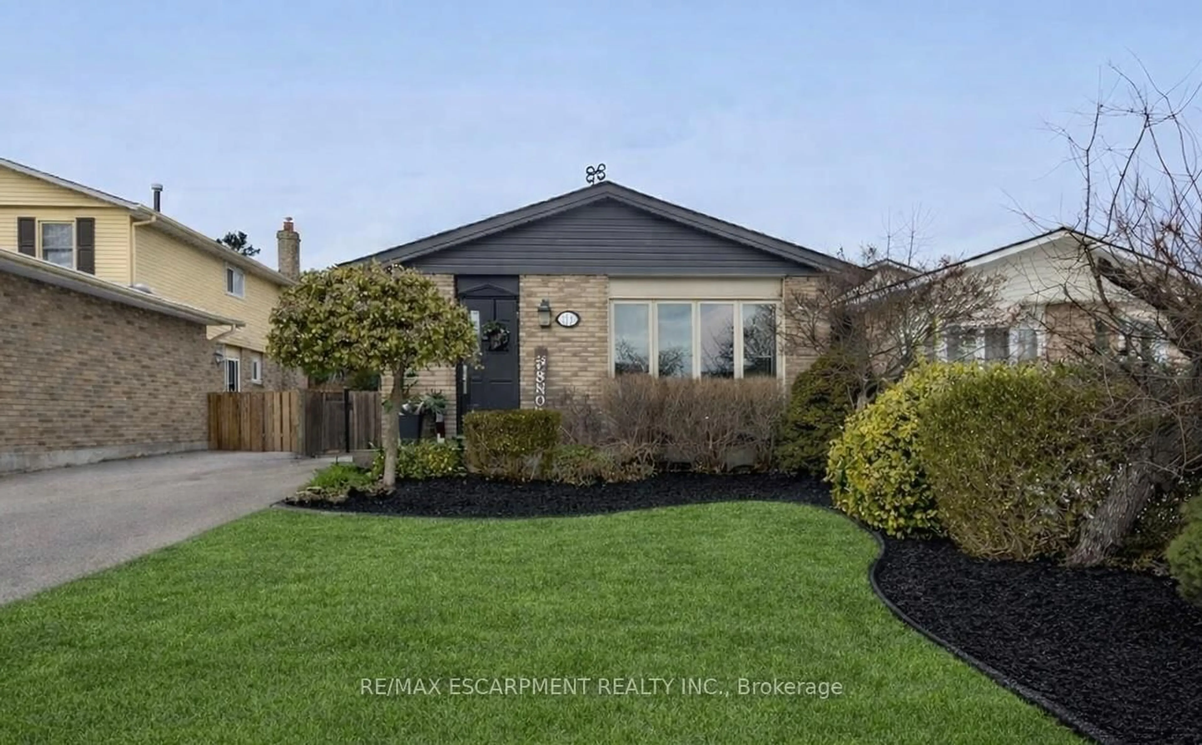 Home with brick exterior material, street for 72 ATHENIA Dr, Hamilton Ontario L8J 1S8