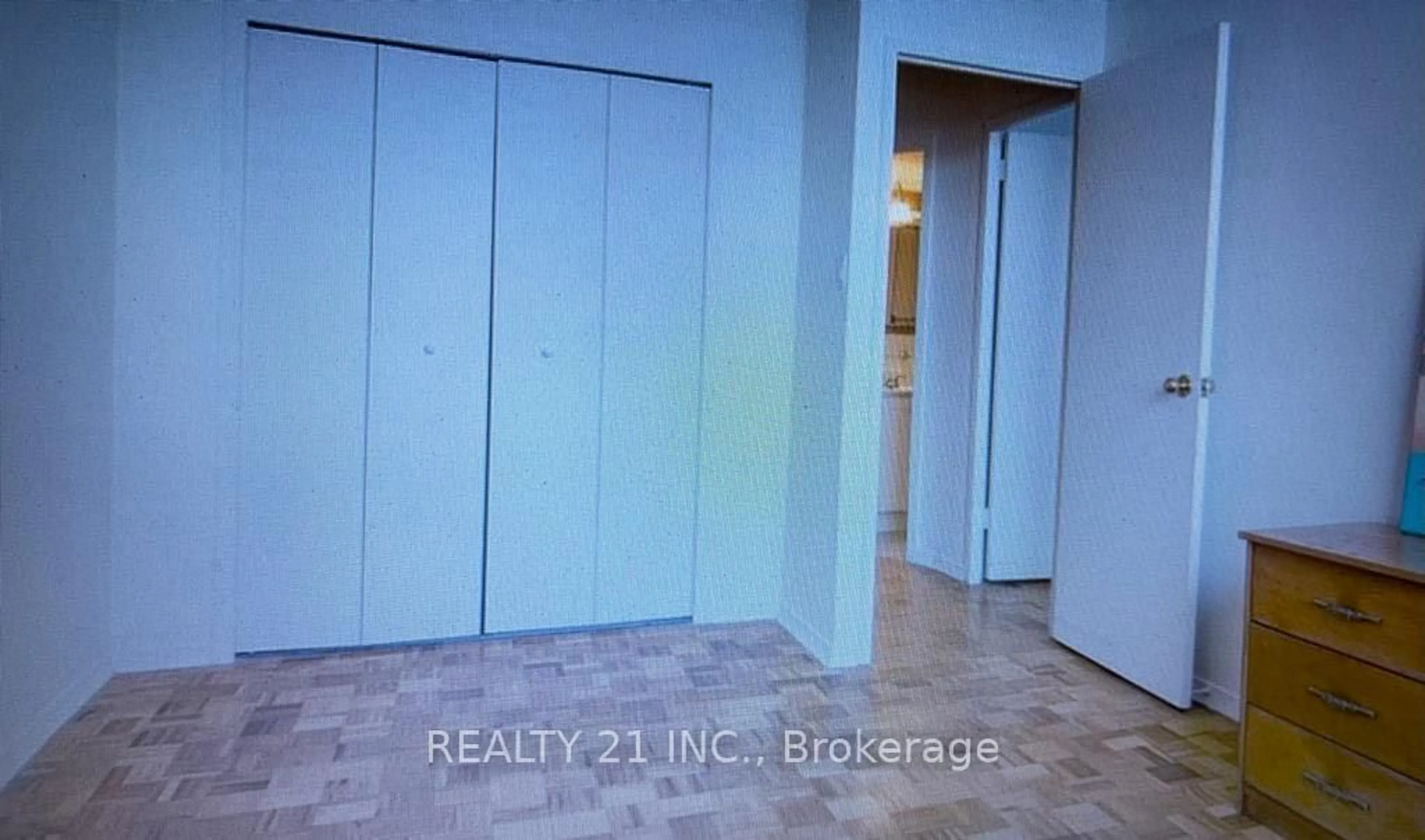 Unknown for 35 Towering Height Blvd #1002, St. Catharines Ontario L2T 3G8