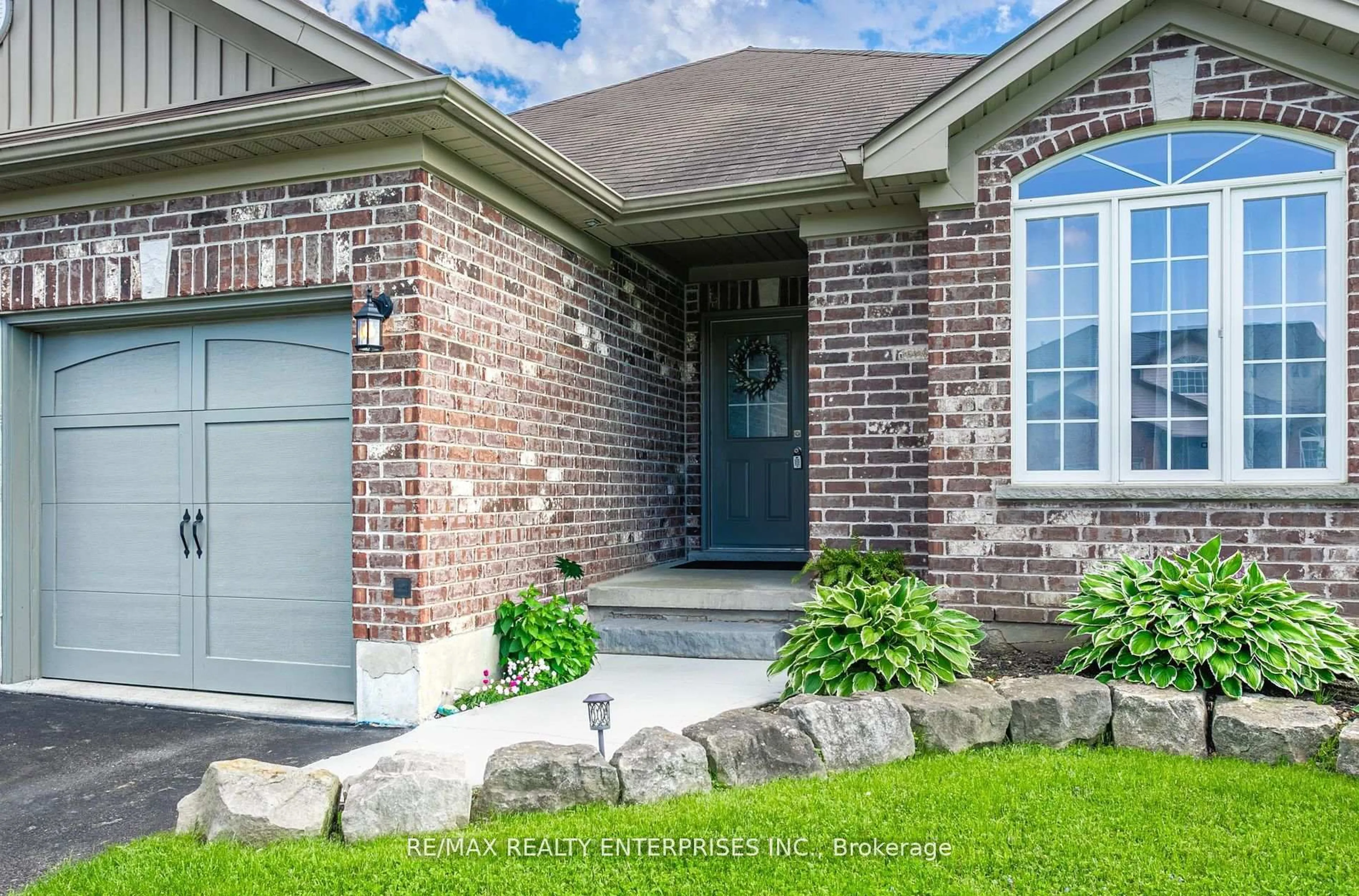 Home with brick exterior material, street for 3 Woodhatch Cres, Ingersoll Ontario N5C 0A2