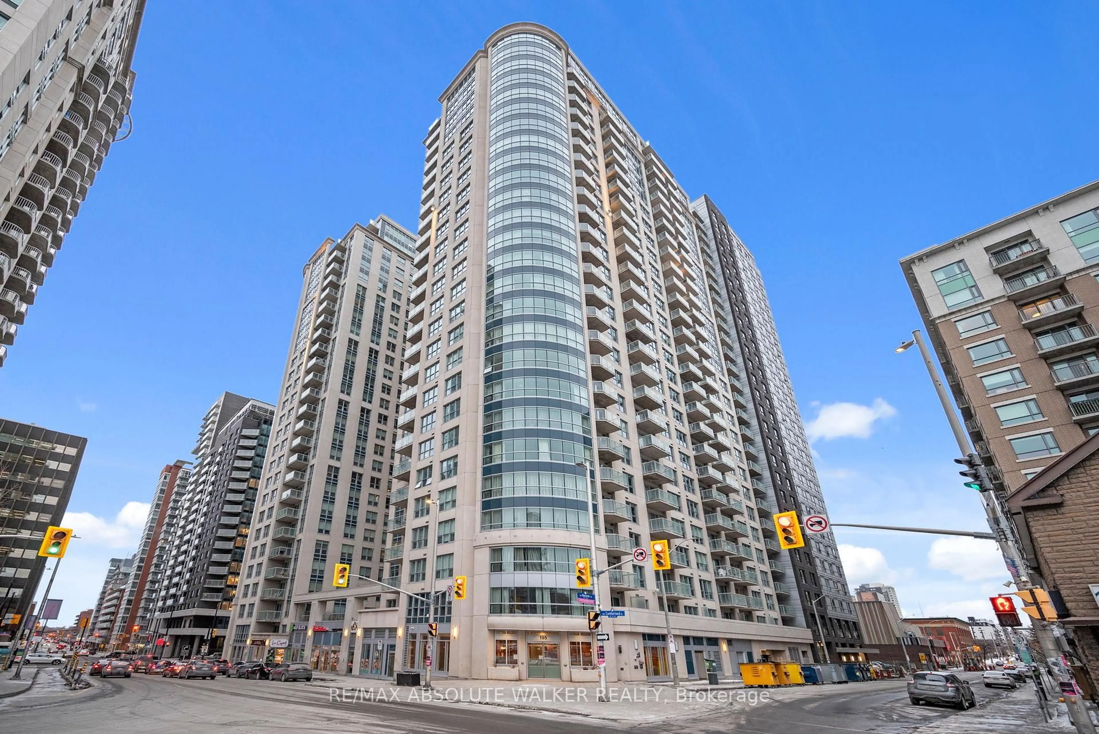 Patio, unknown for 195 Besserer St #1003, Ottawa Ontario K1N 0B6