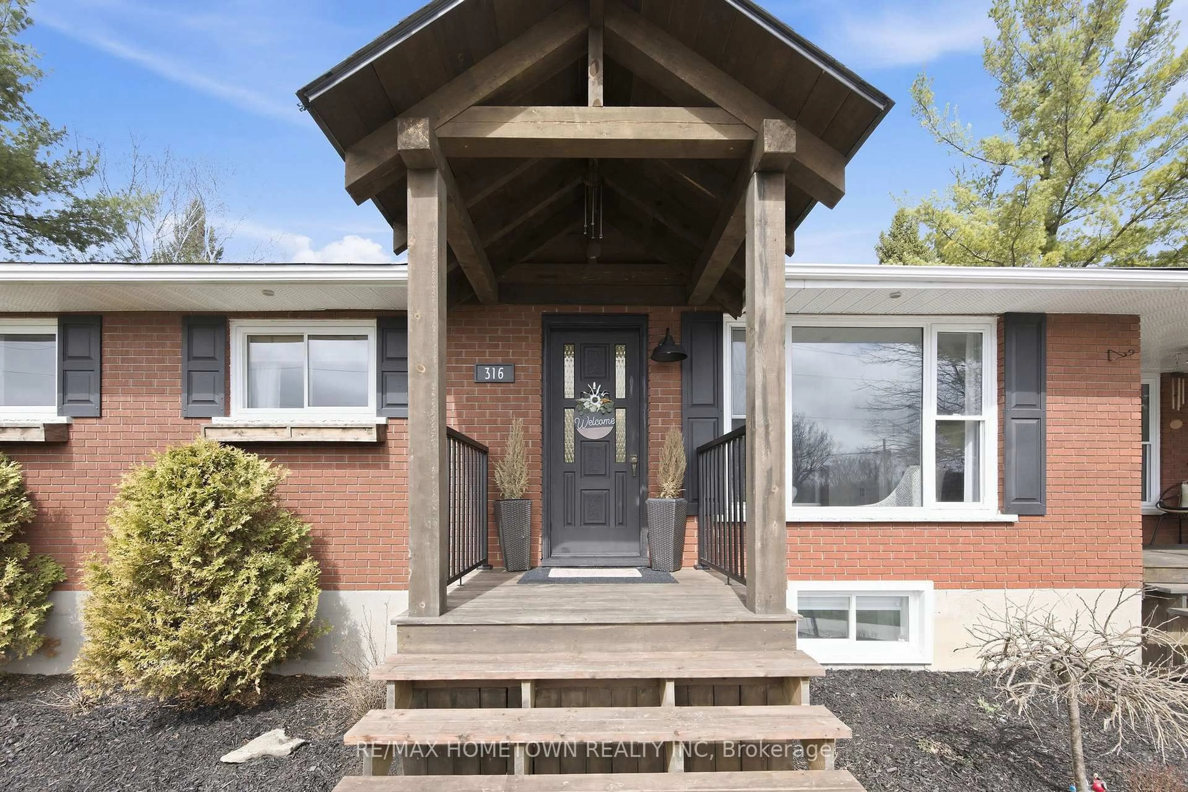 Unknown for 316 County  Road 16 Rd, Elizabethtown-Kitley Ontario K0G 1G0