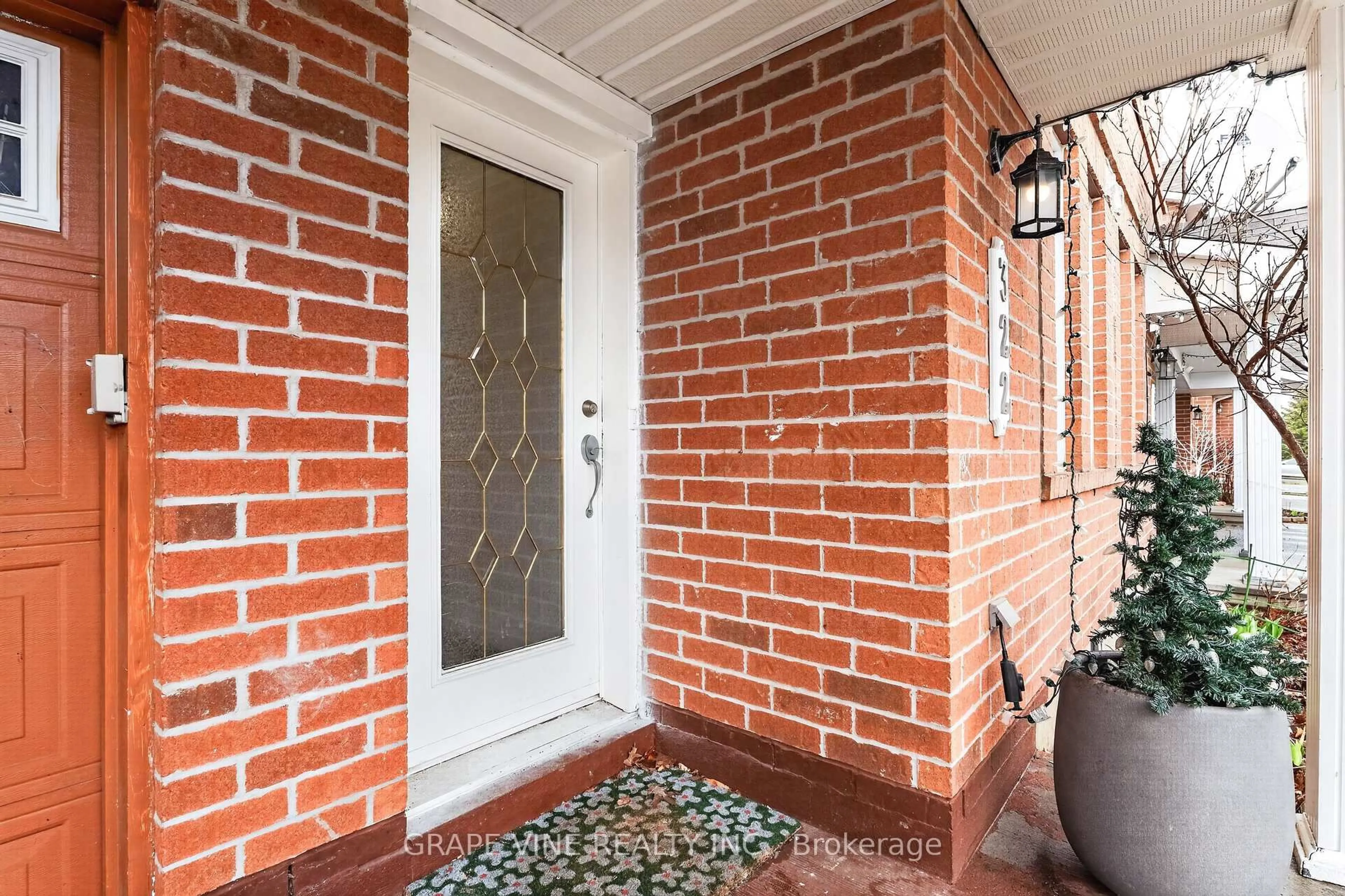 Unknown for 322 Foxridge Way, Ottawa Ontario K2J 0V7