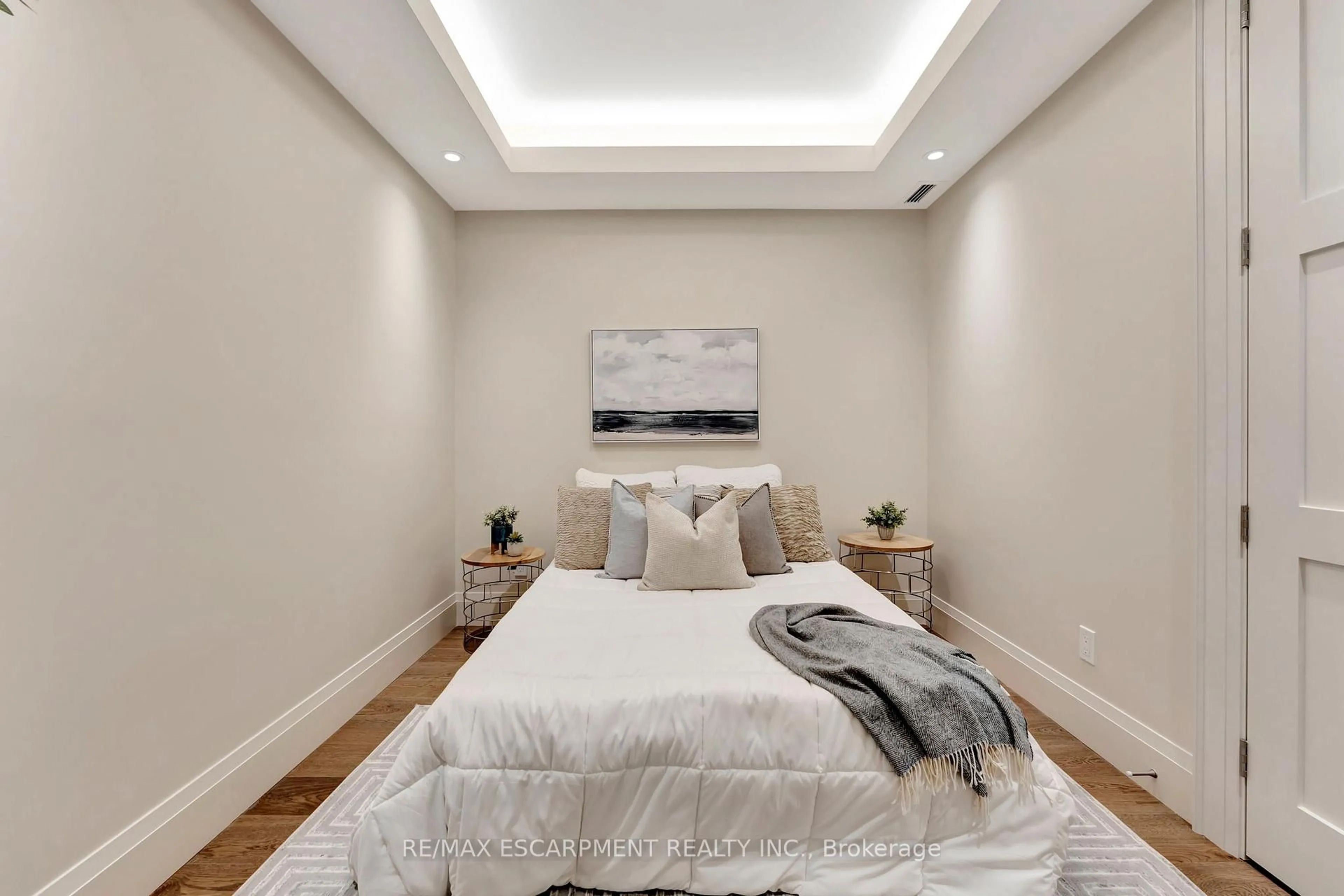 Bedroom with bed, unknown for 7 Grand River St #201, Brant Ontario N3L 2L9