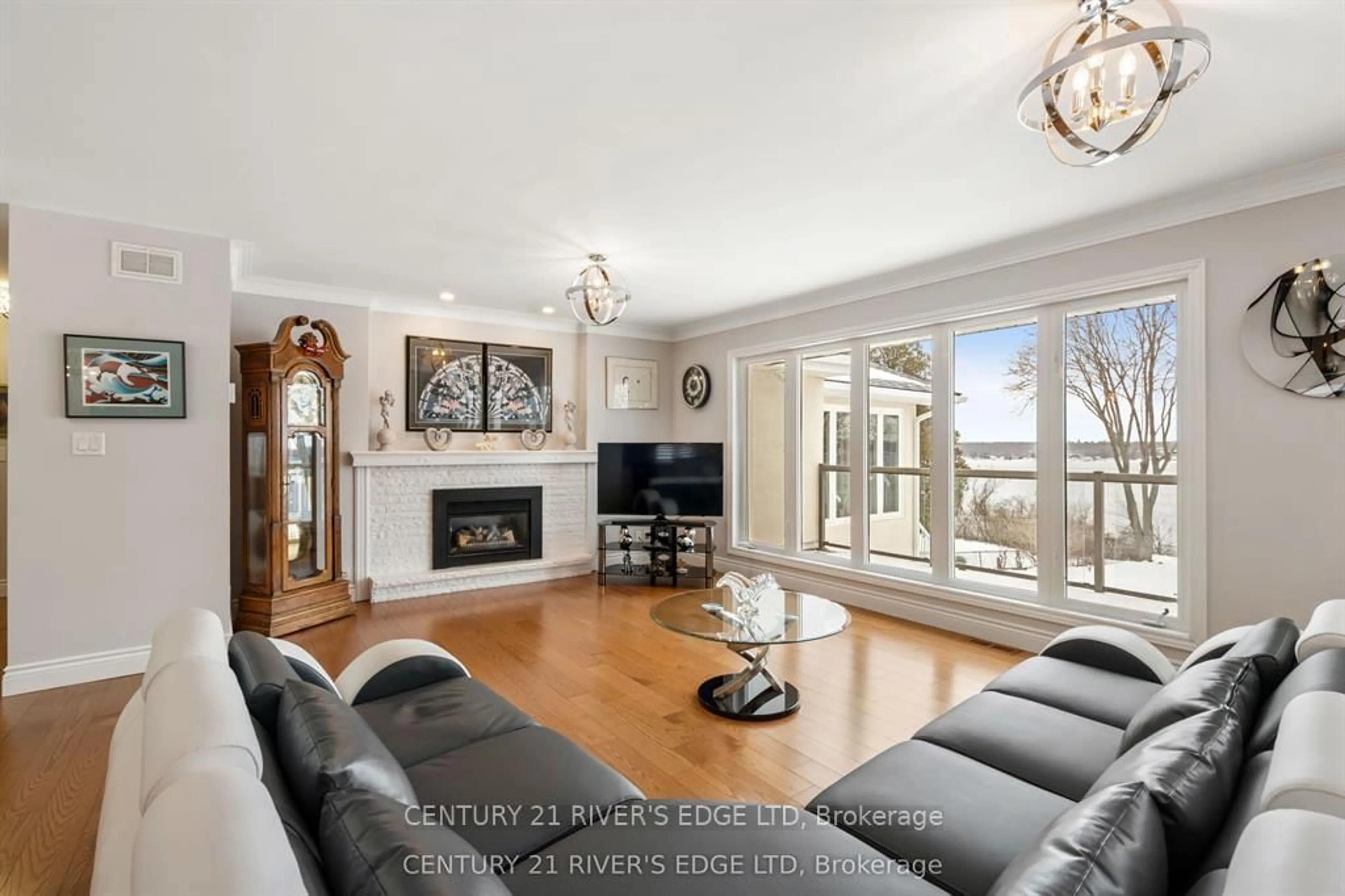 Living room with furniture, unknown for 17 Hardy Cres, Brockville Ontario K6V 3A2