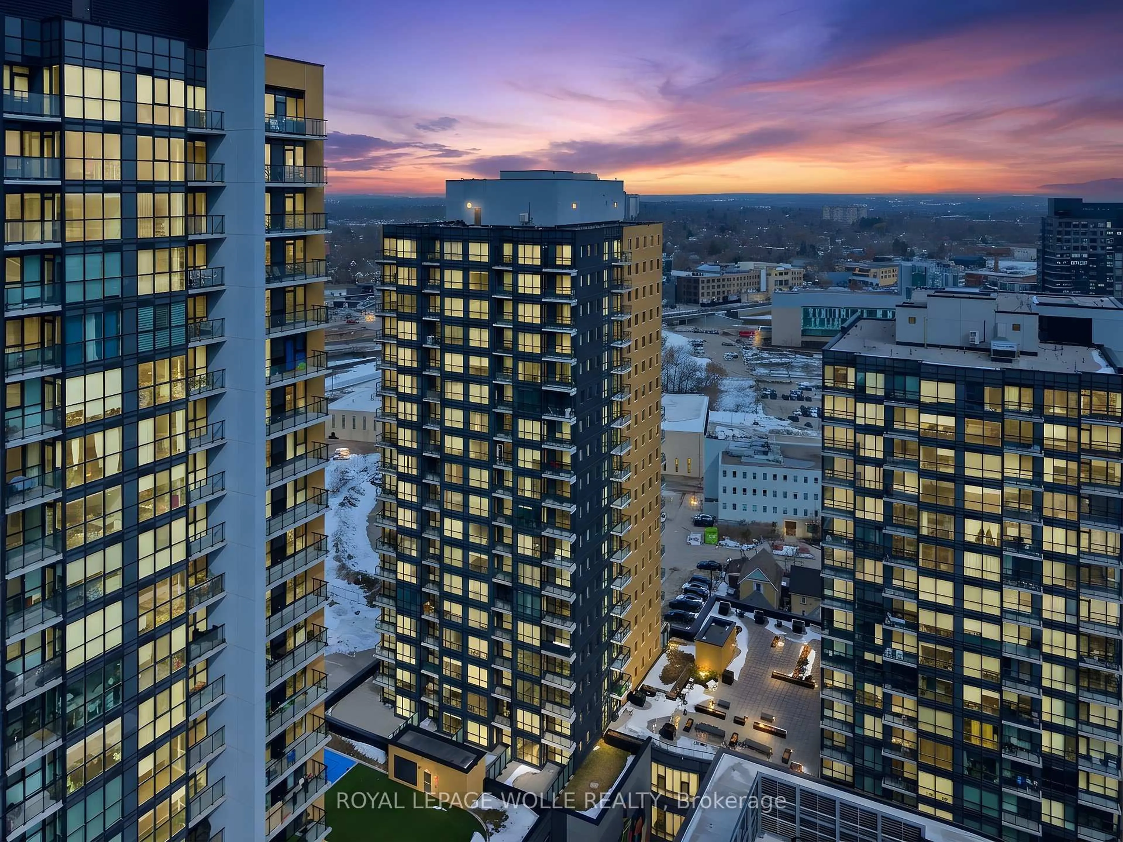 Unknown for 104 Garment St #16, Waterloo Ontario N2G 0C8