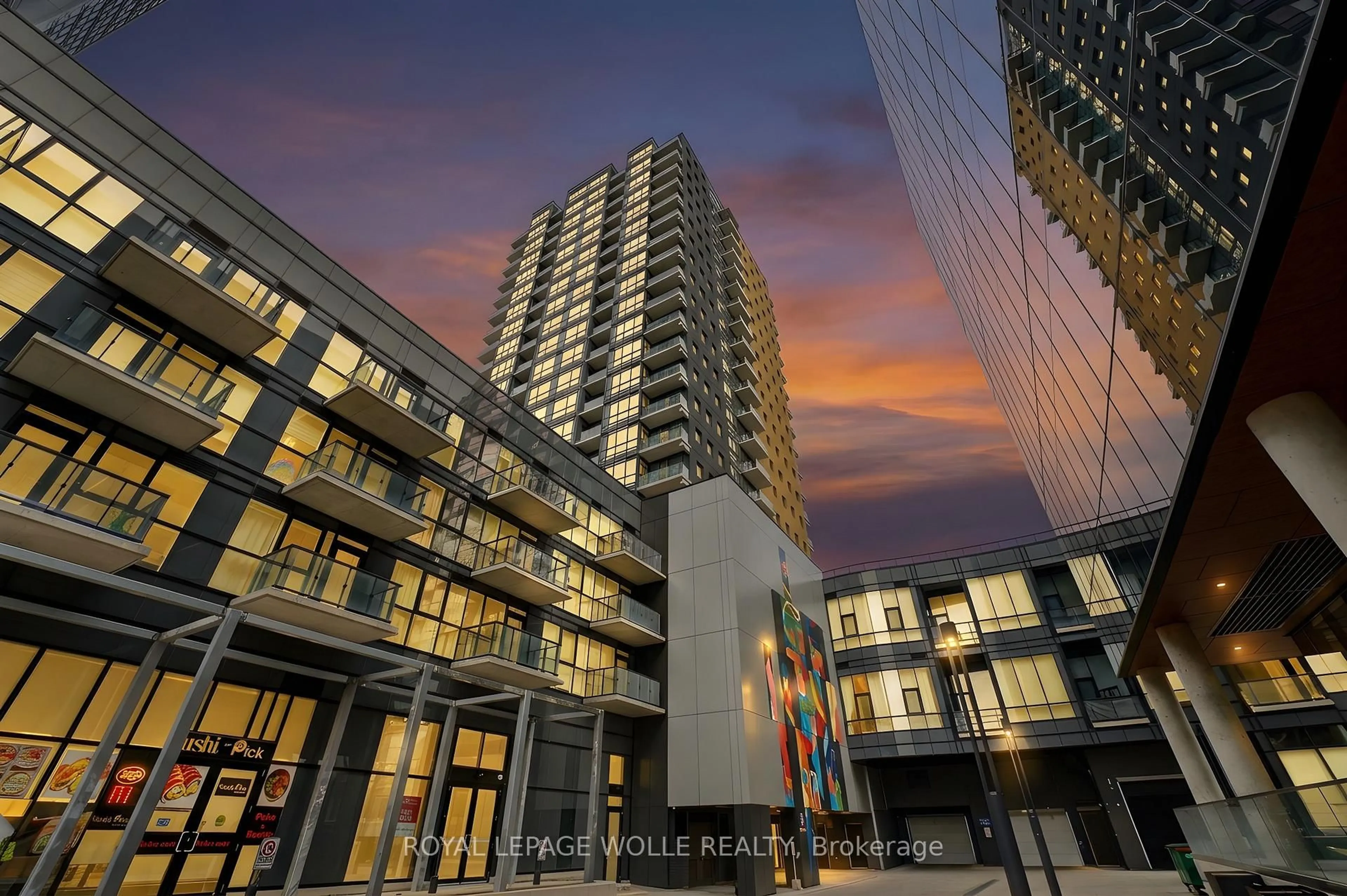 Unknown for 104 Garment St #16, Waterloo Ontario N2G 0C8