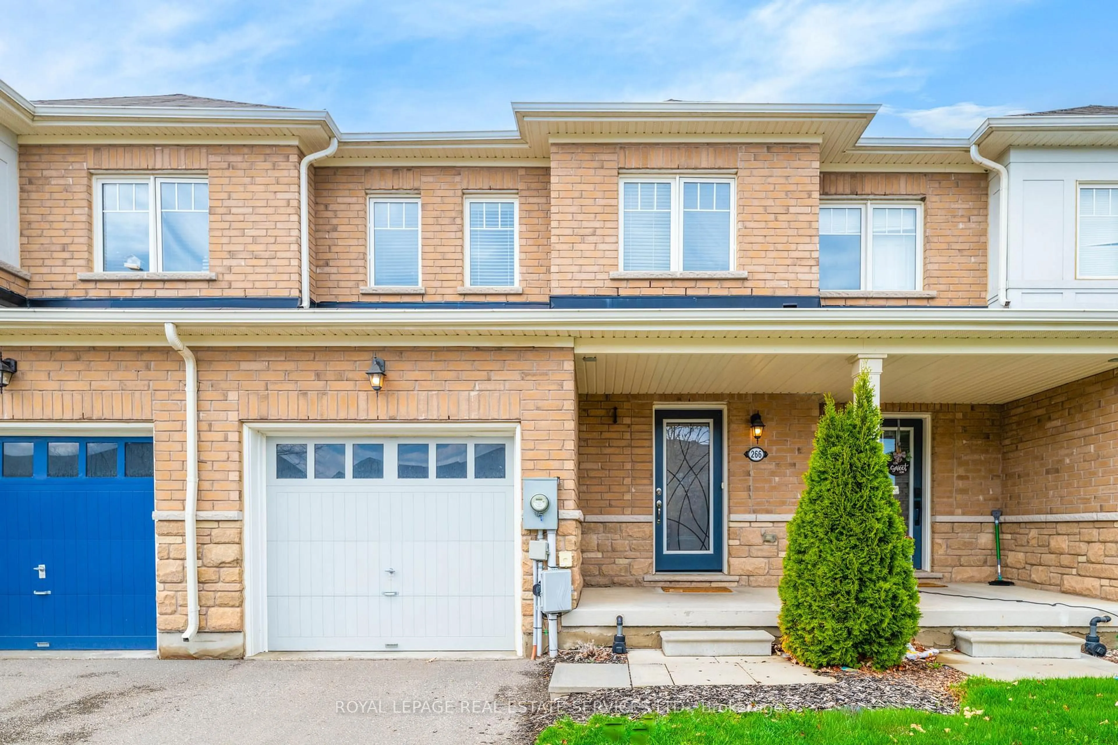 Home with brick exterior material, street for 266 Powell Rd, Brantford Ontario N3T 0J6