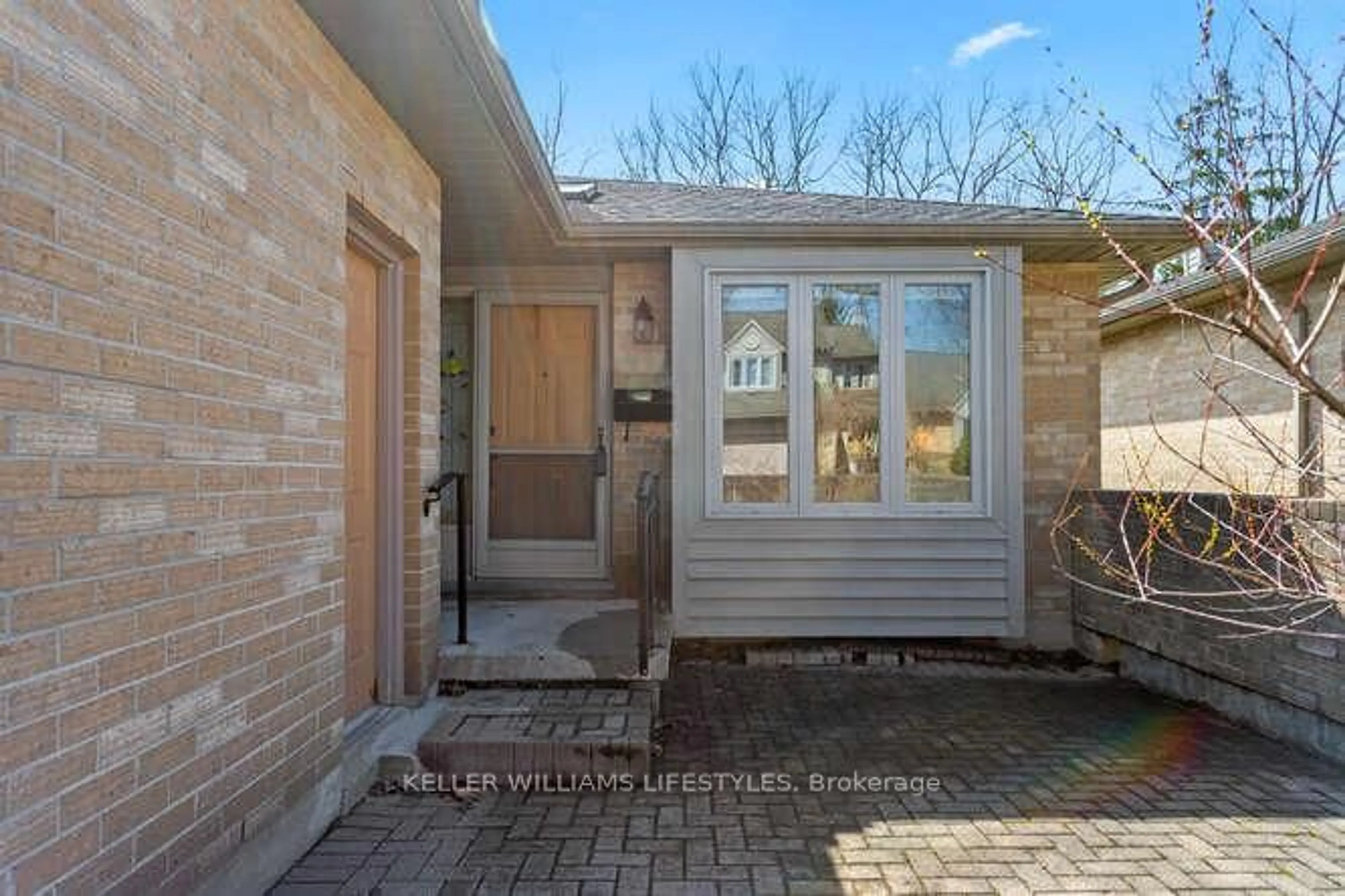 Unknown for 1500 Richmond St #52, London North Ontario N6G 4T7