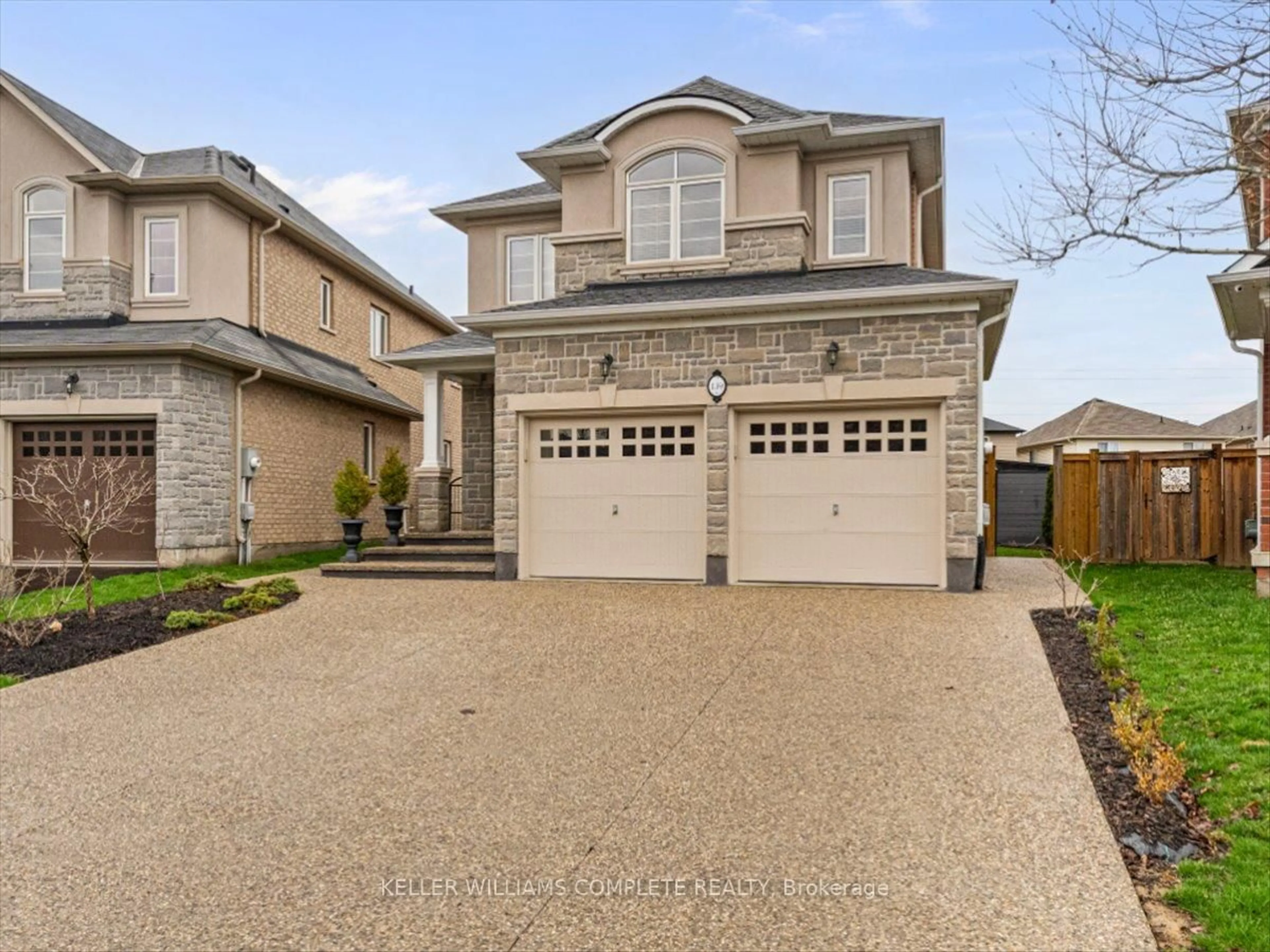 Home with brick exterior material, street for 139 VINTON Rd, Hamilton Ontario L9K 0G7