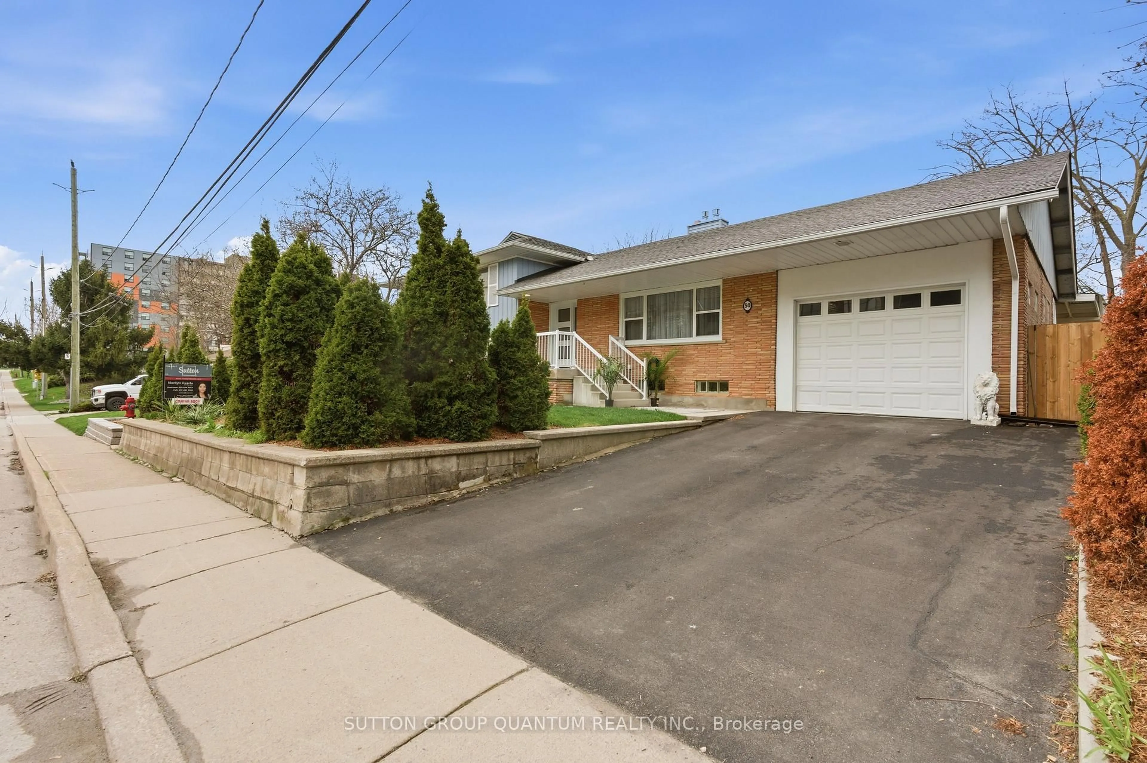 Unknown for 50 Barton St, Hamilton Ontario L9H 1N8